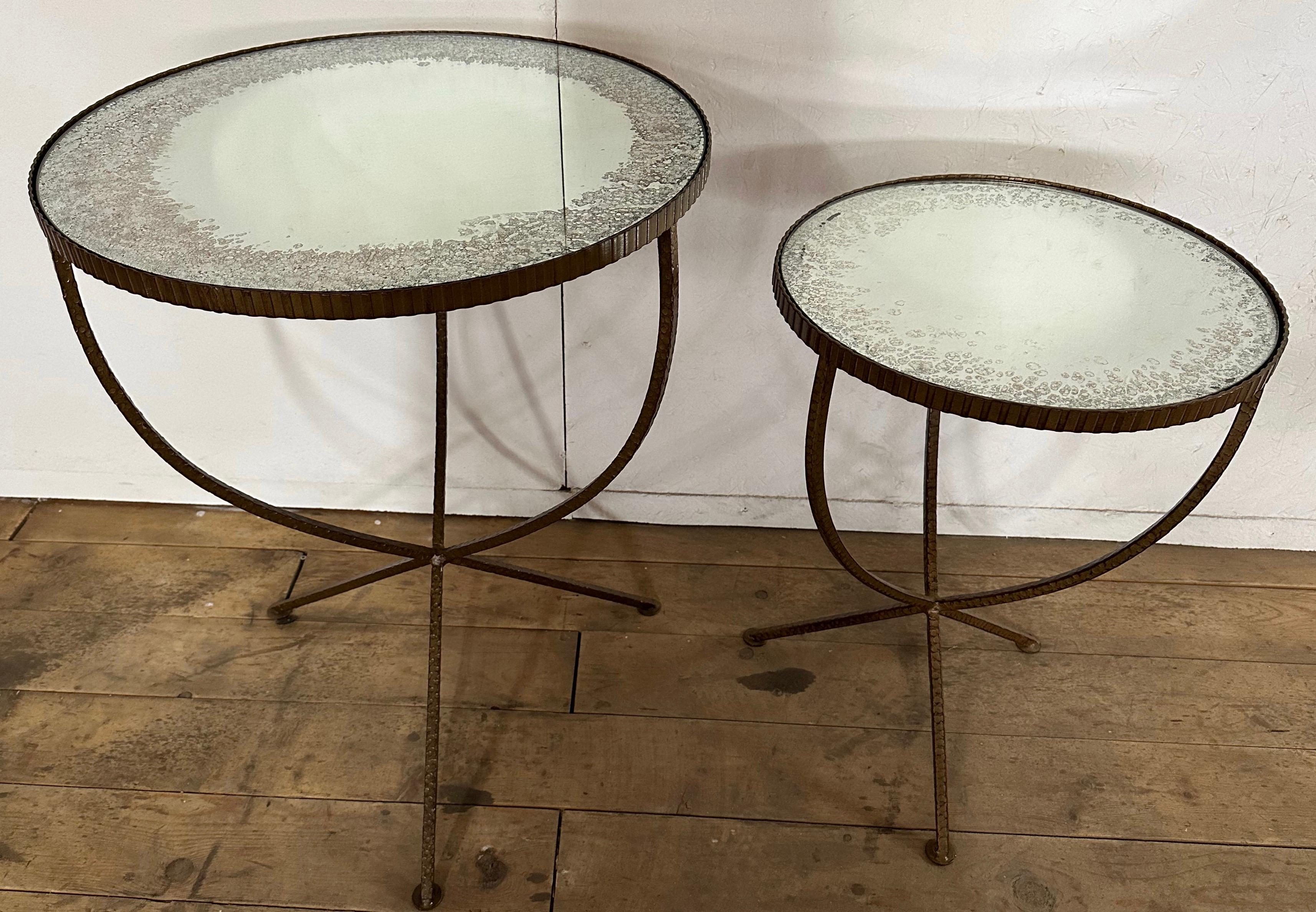 Mid-Century Modern Contemporary Gold Toned Round Iron and Glass Accent Table For Sale