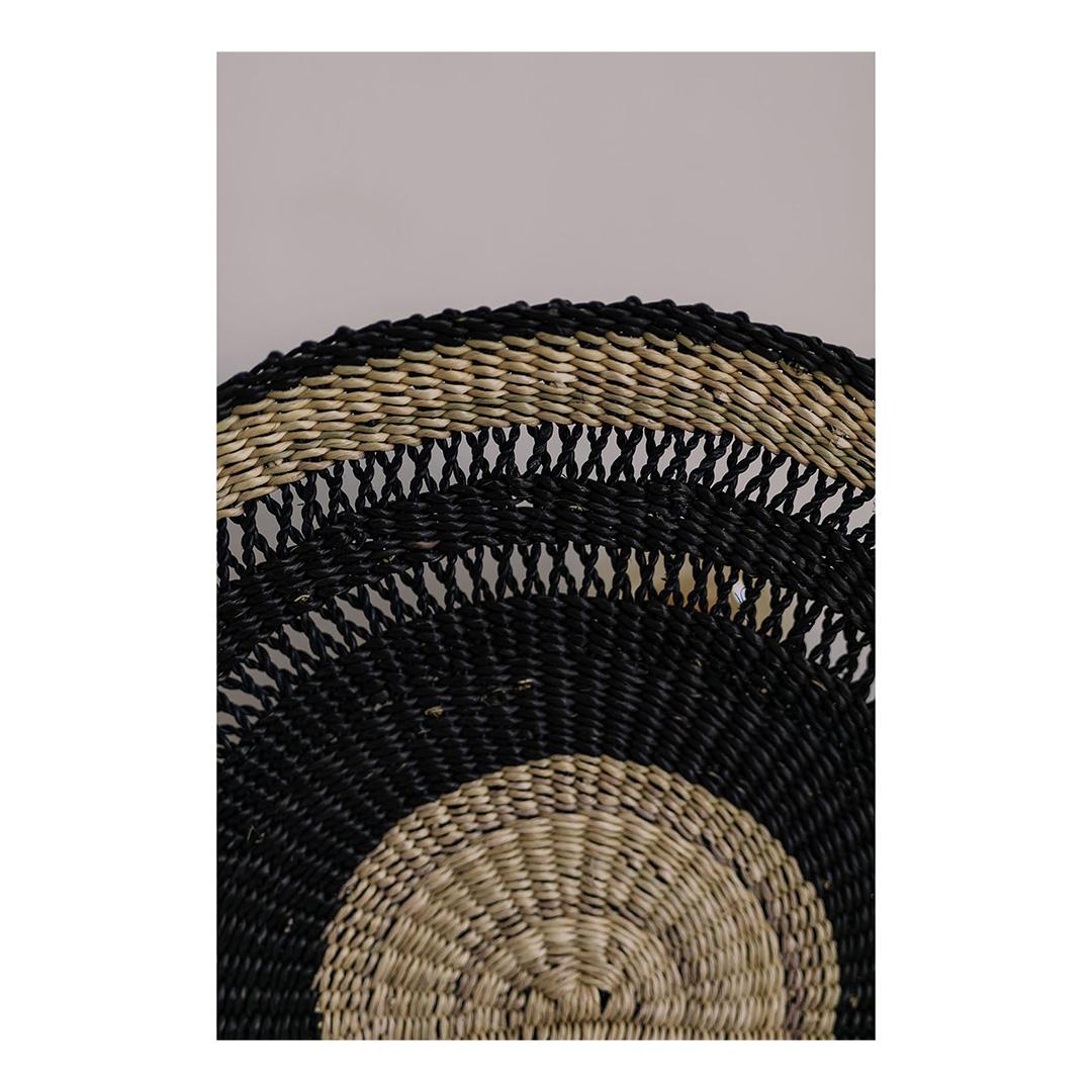 Wall lamp ADMIRADOR S: 
A touch of fantastic 
Colour: Natural/Midnight (black),

Would you like a little reverie? Our small fan shaped wall light is woven beautifully and will decorate your wall whilst creating dreamy light patterns (measuring