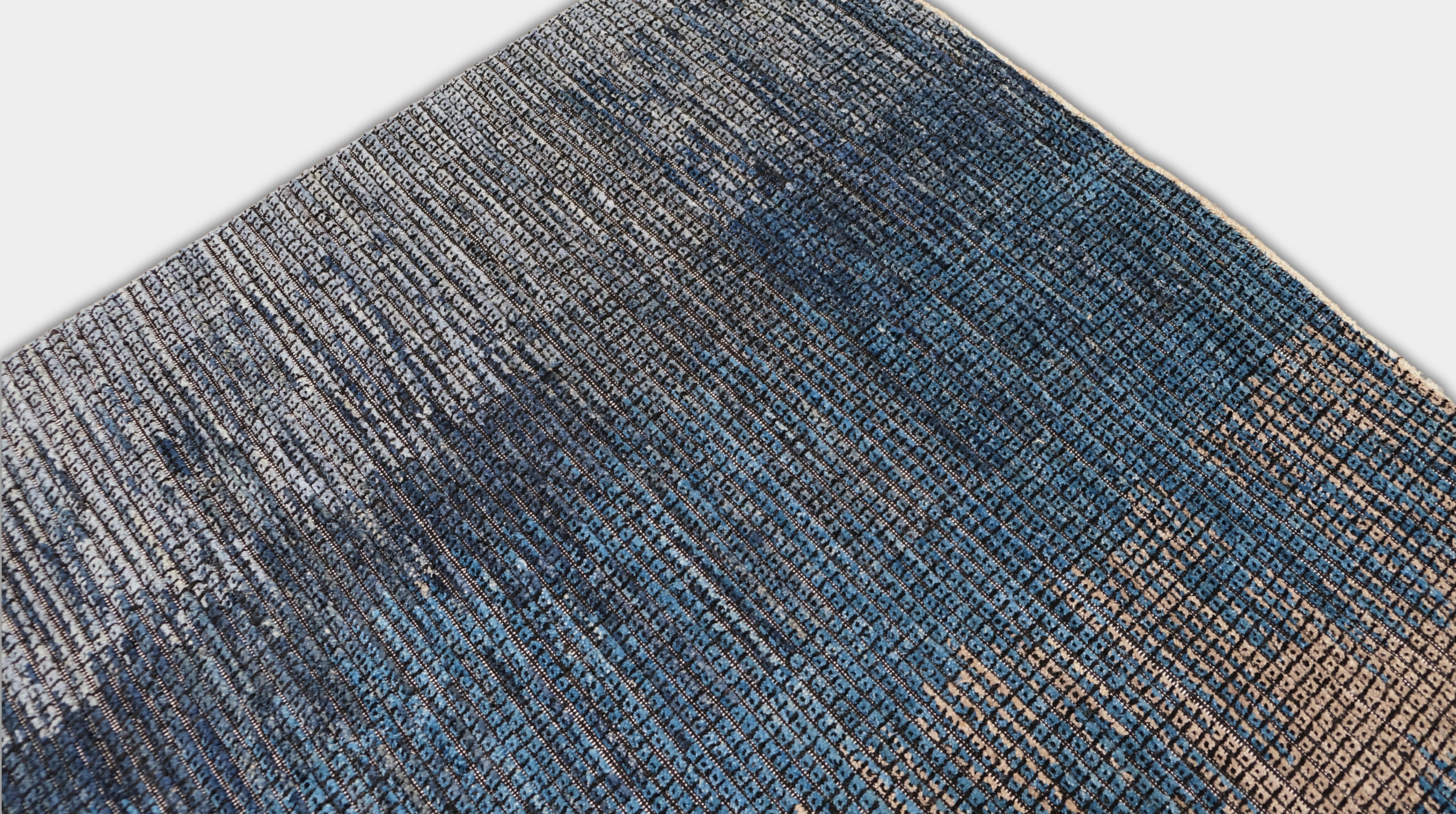 Modern Contemporary Gradient Designed Blue Grey Neutral Wool Rug 8'2''x10'3'' For Sale