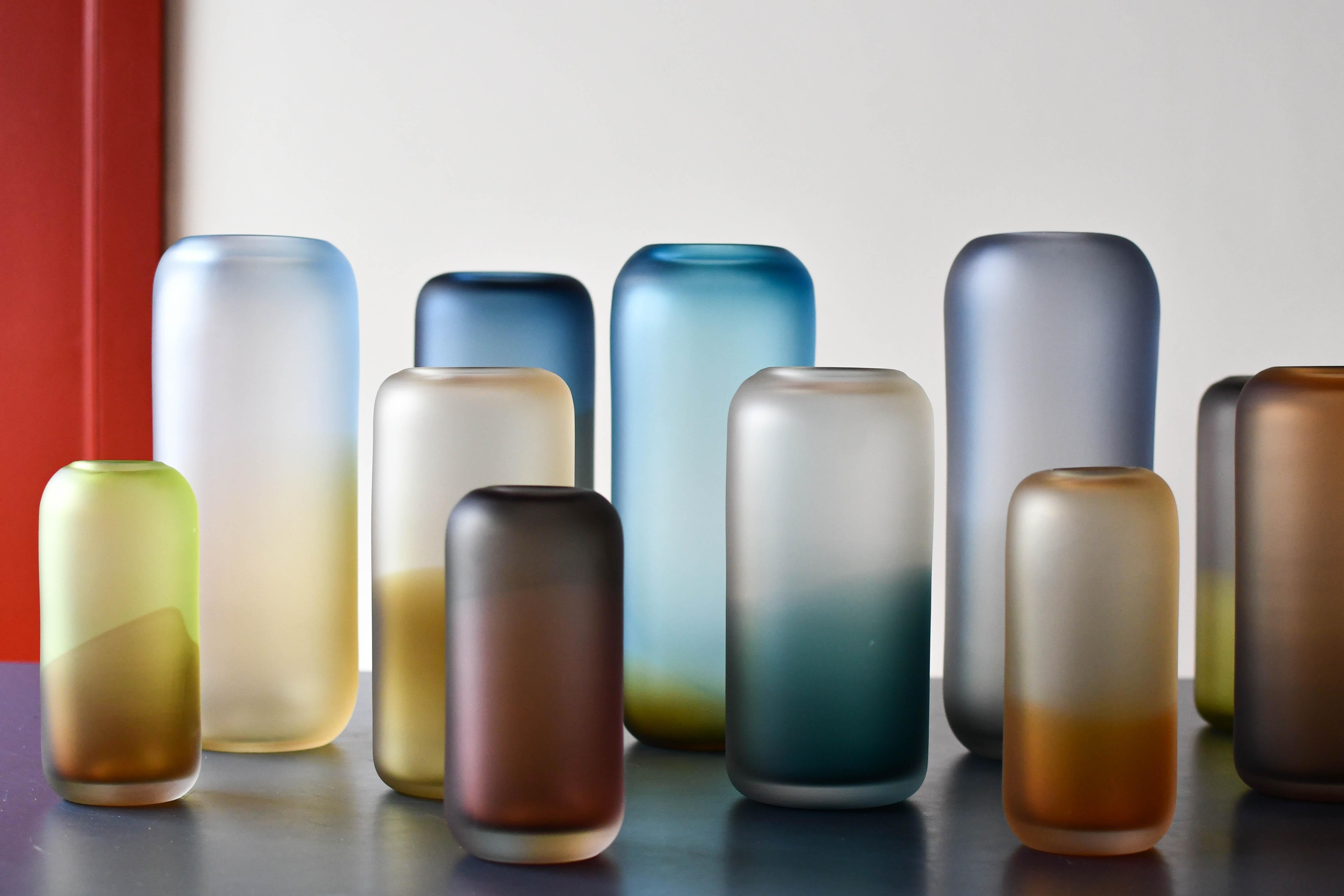 The collection called ‘Gradienti’ is inspired by the infinite colour nuances of the sky. The technique used to make these vases is called ‘sfumato’, where the goal is to achieve imperceptible transitions between hues of soft colours. 

Because of