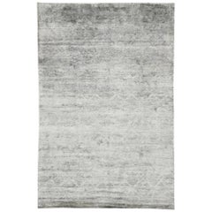 Tappeto grigio contemporaneo con stile Scandi-Modern e New Nordic