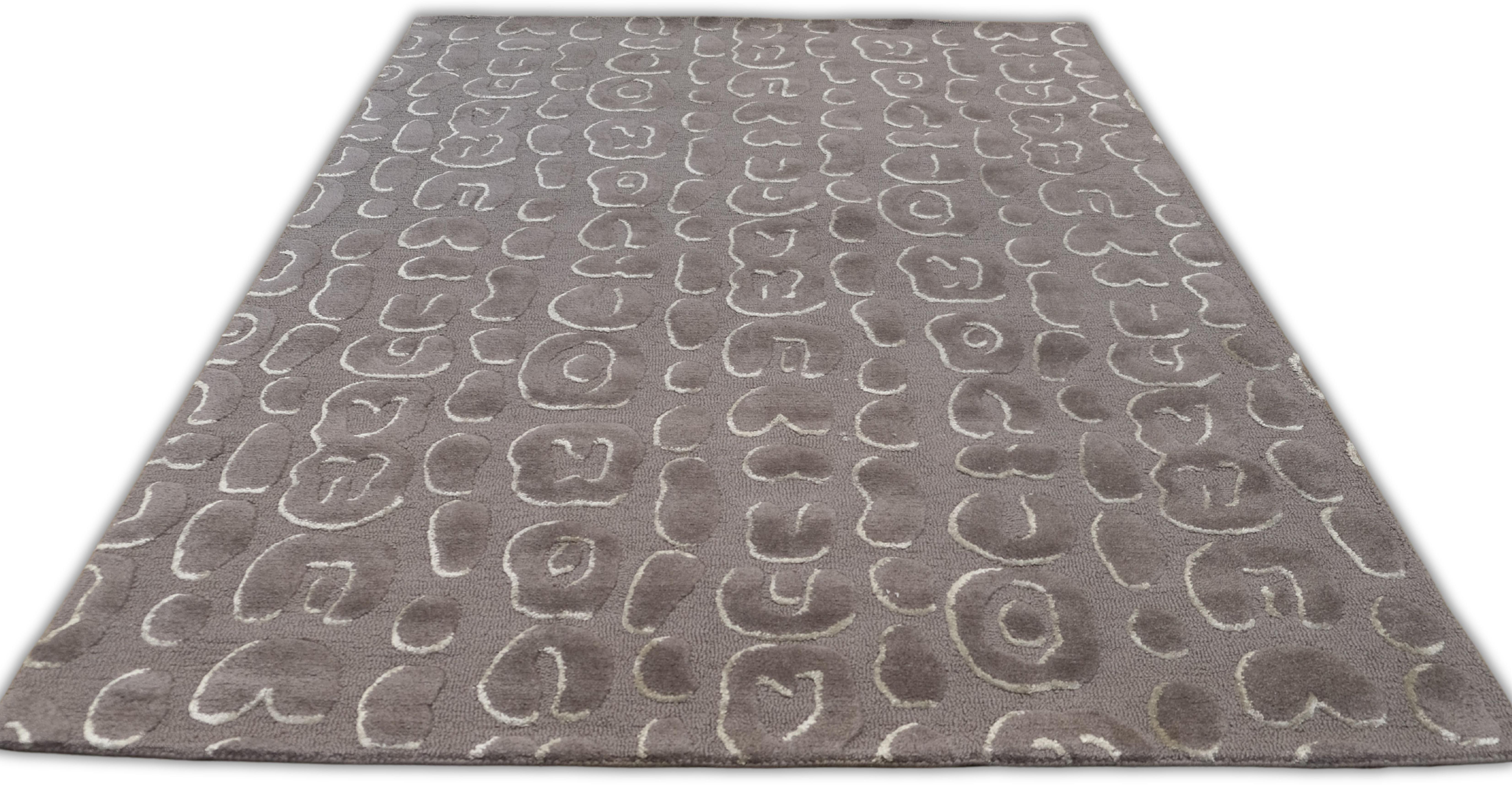Tapis contemporain en laine grise à motifs de léopard, fait à la main 6'x9'. Neuf - En vente à Torrance, CA