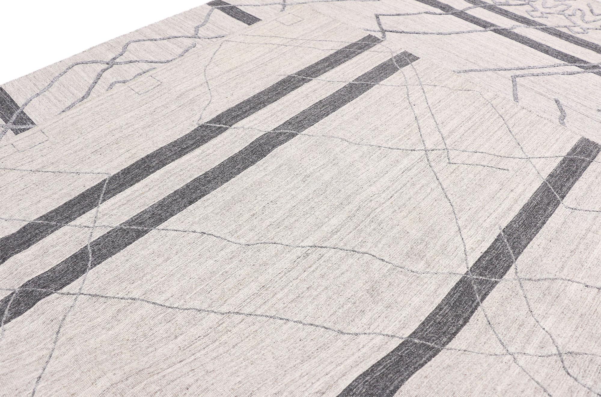 Autre New Contemporary Gray Modern Moroccan Style Area Rug with Raised Design (Tapis de sol contemporain gris moderne de style marocain avec design en relief) en vente