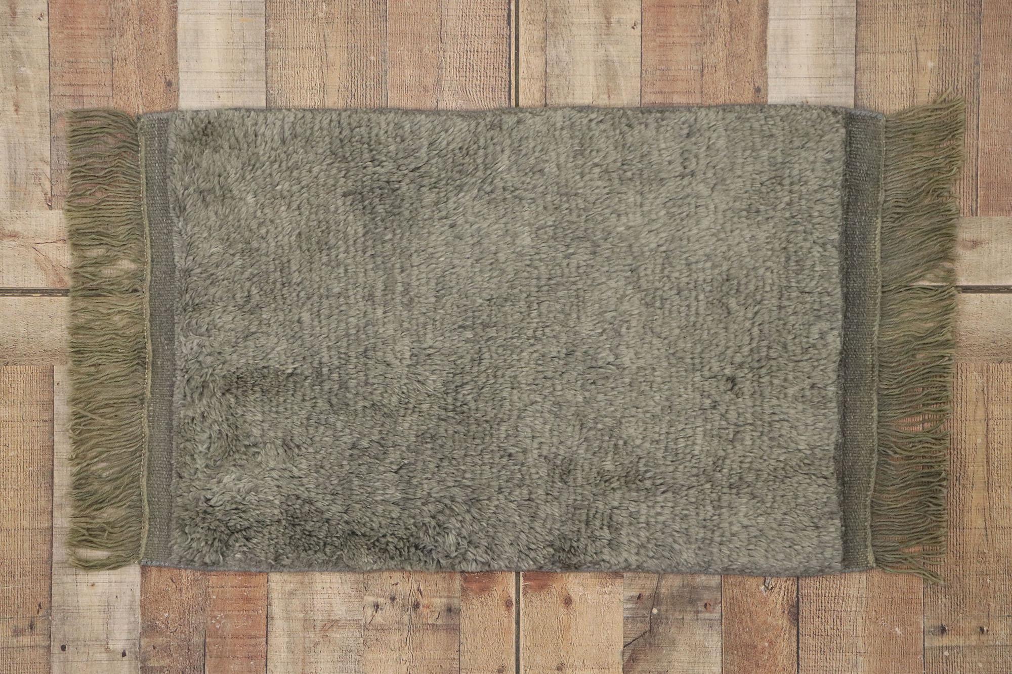 Contemporary Gray Moroccan Rug For Sale 2