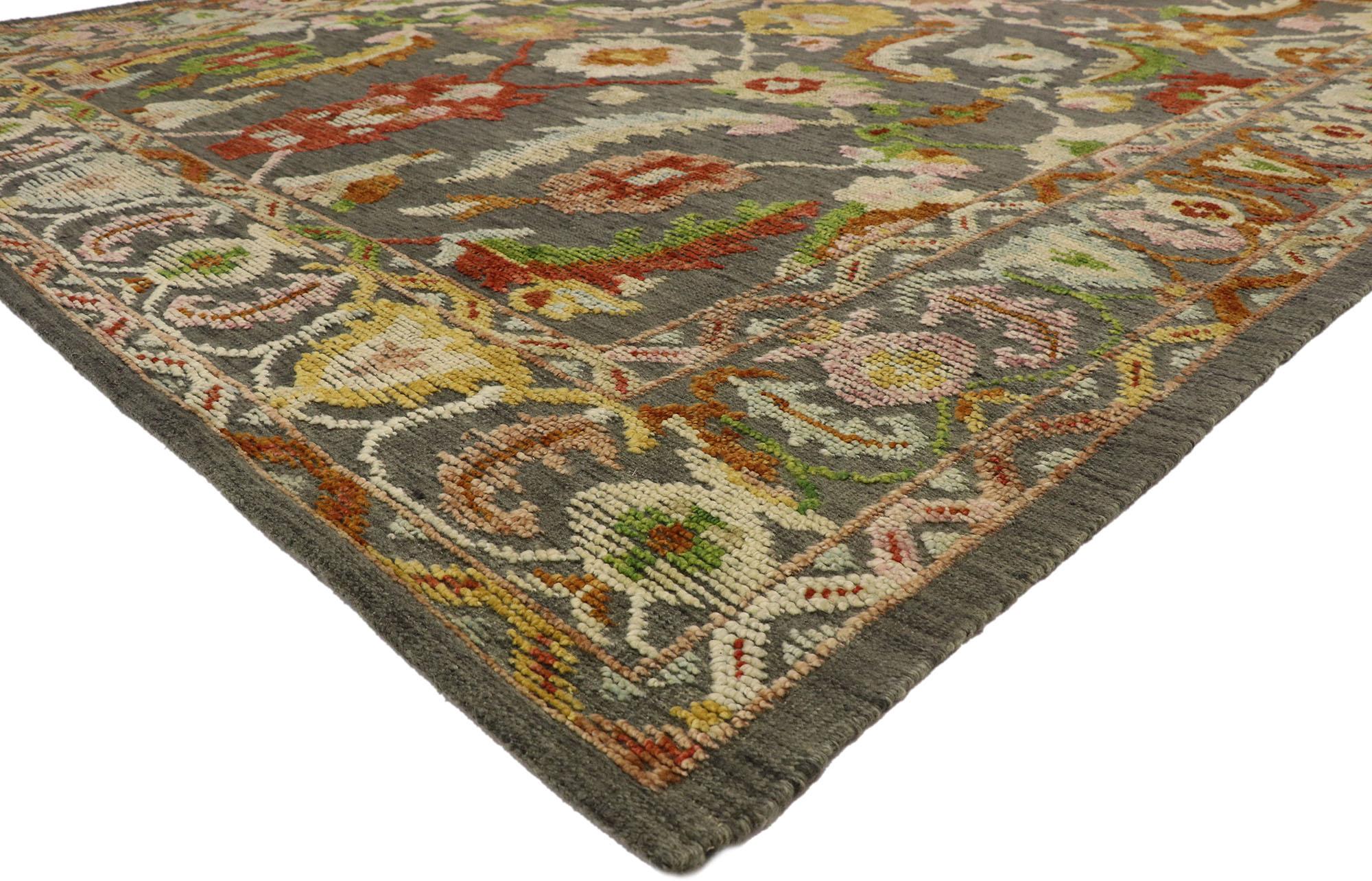 30518 New Oushak High-Low-Teppich, 10'09 x 13'01. Mit seinem erhabenen Muster mit unglaublichen Details und Texturen ist dieser Oushak-Teppich eine fesselnde Vision gewebter Schönheit. Das geometrische Muster und die erdige Farbgebung, die in dieses