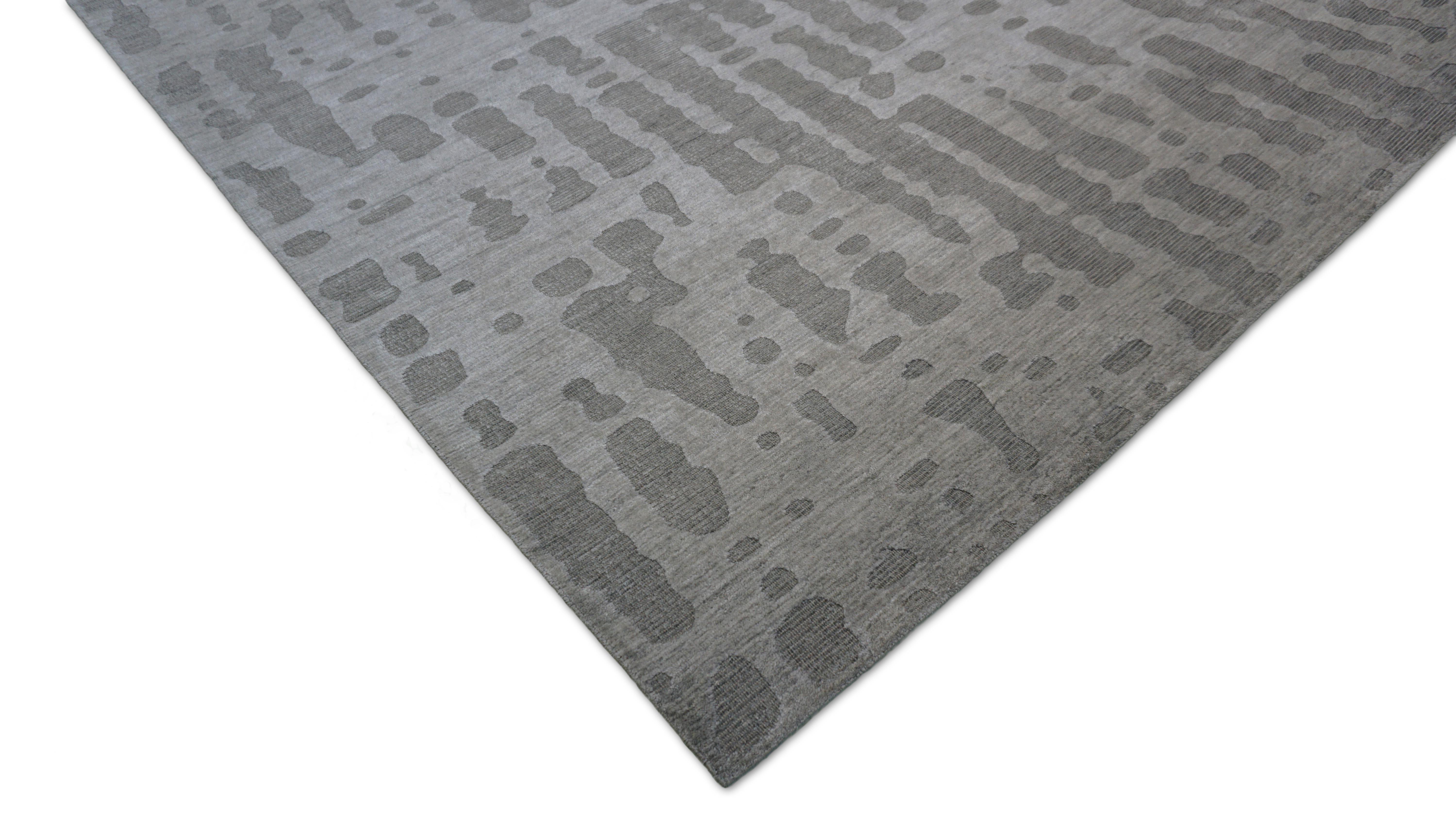 Modern Contemporary Gray Textural Dot Patterned Bamboo Rug 8'1''x11'10'' For Sale
