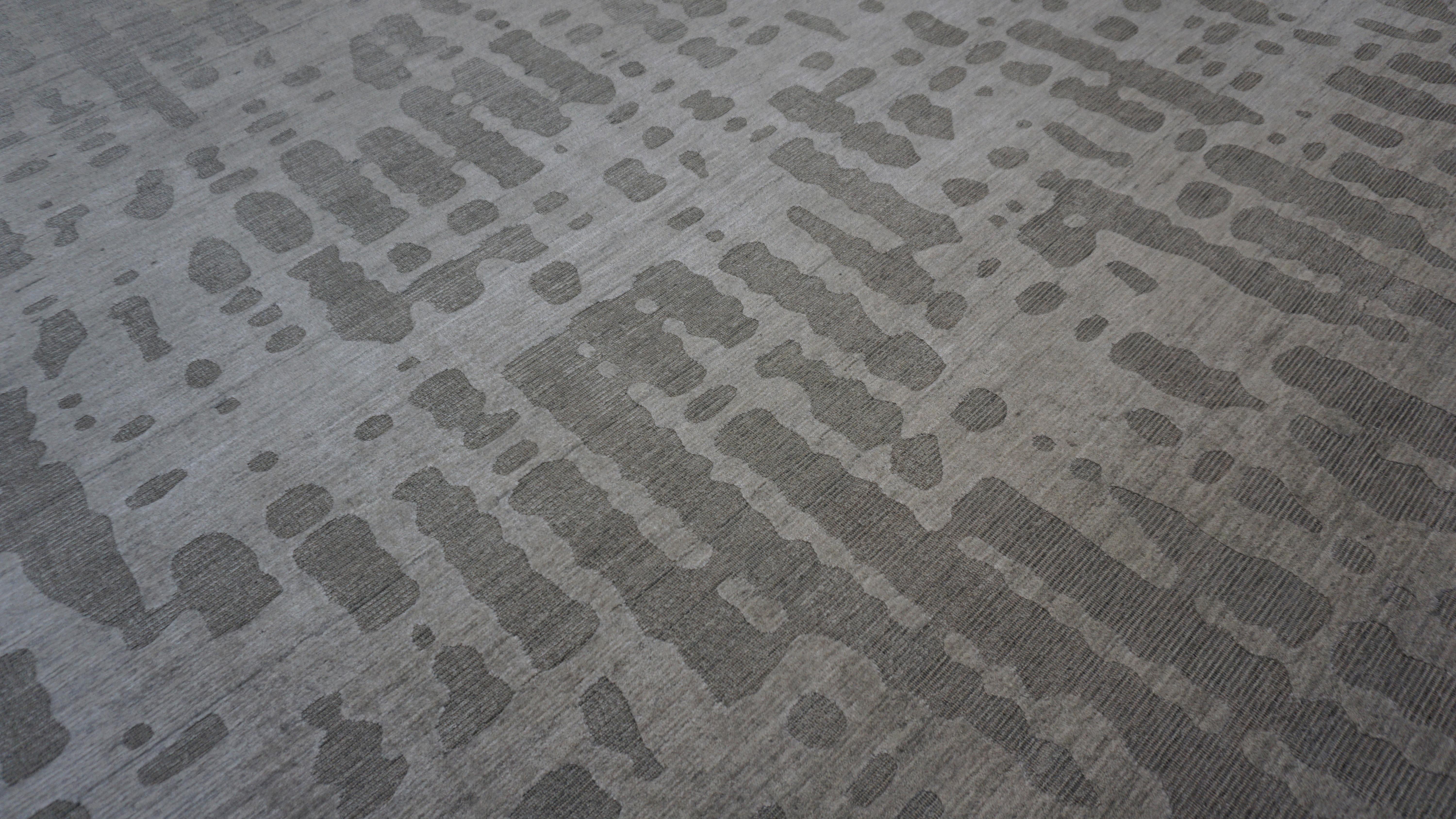 Contemporary Gray Textural Dot Patterned Bamboo Rug 8'1''x11'10'' For Sale 2