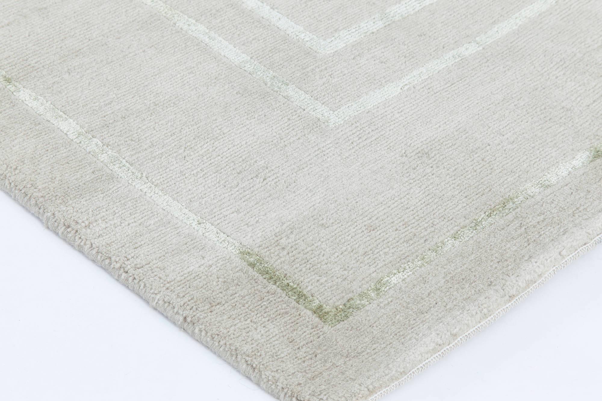 Annodato a mano Tappeto contemporaneo con design a chiave greca realizzato a mano in seta e lana da Doris Leslie Blau in vendita
