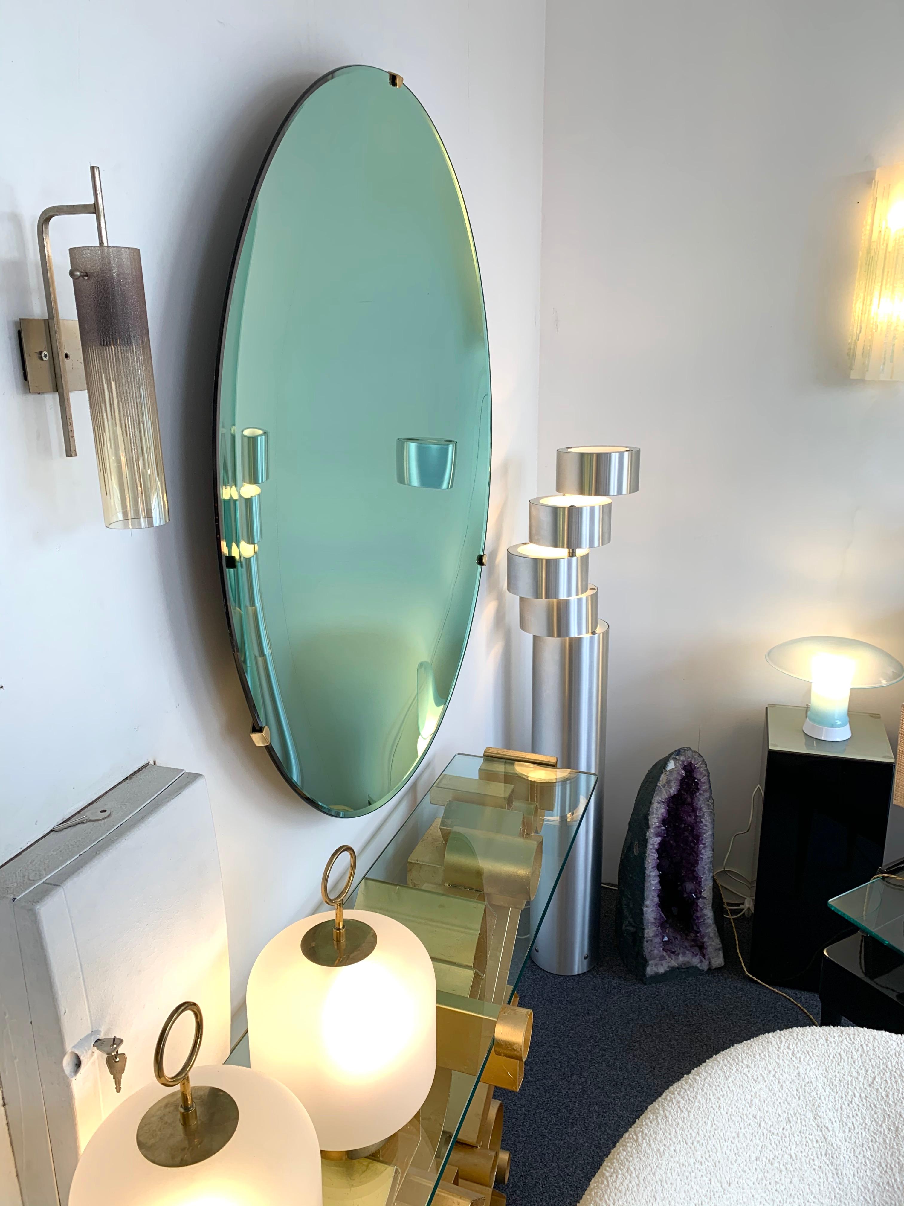 Contemporary Green Concave Curve Mirror, Italien (Messing) im Angebot