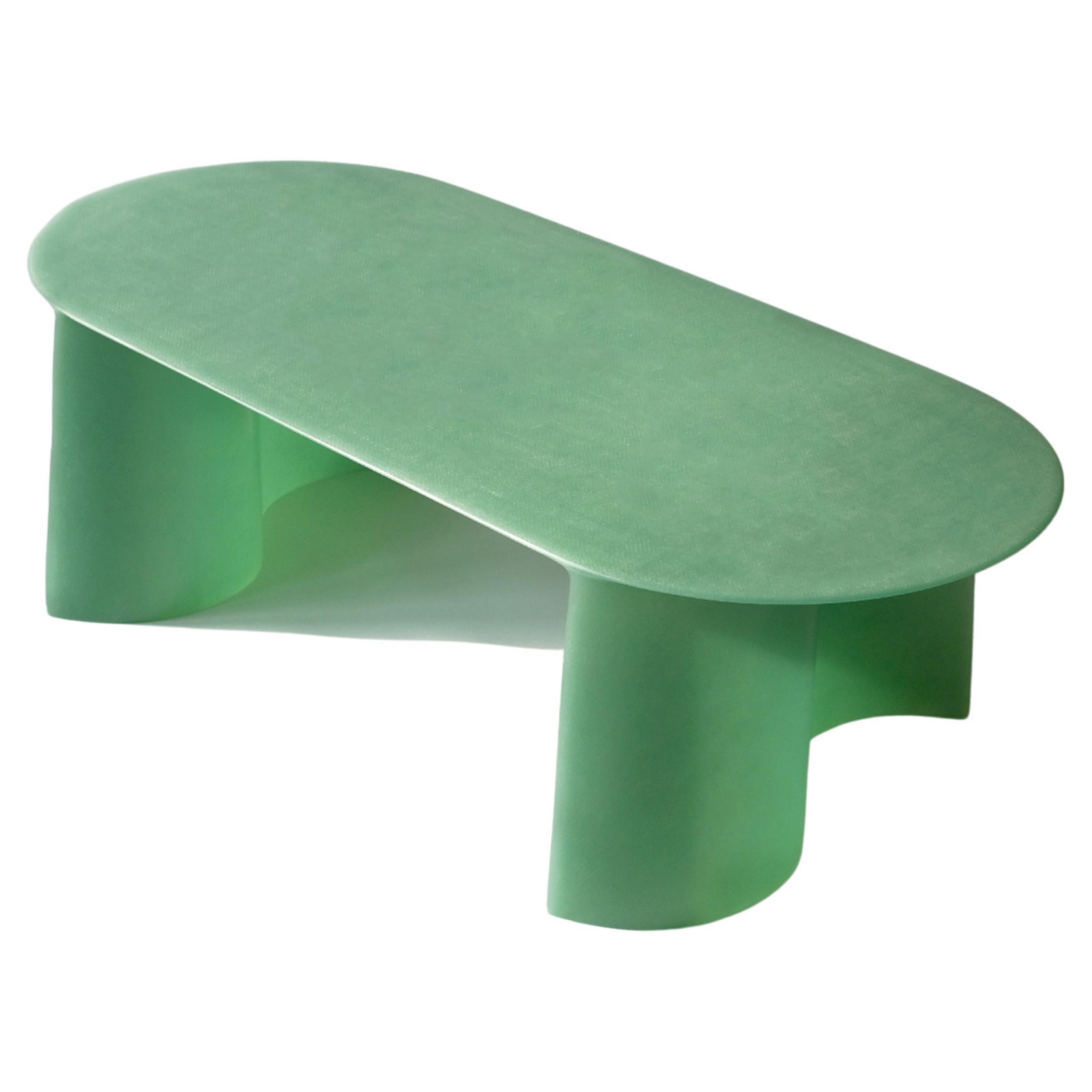 Petite table basse contemporaine en fibre de verre verte, Nouvelle vague, par Lukas Cober
