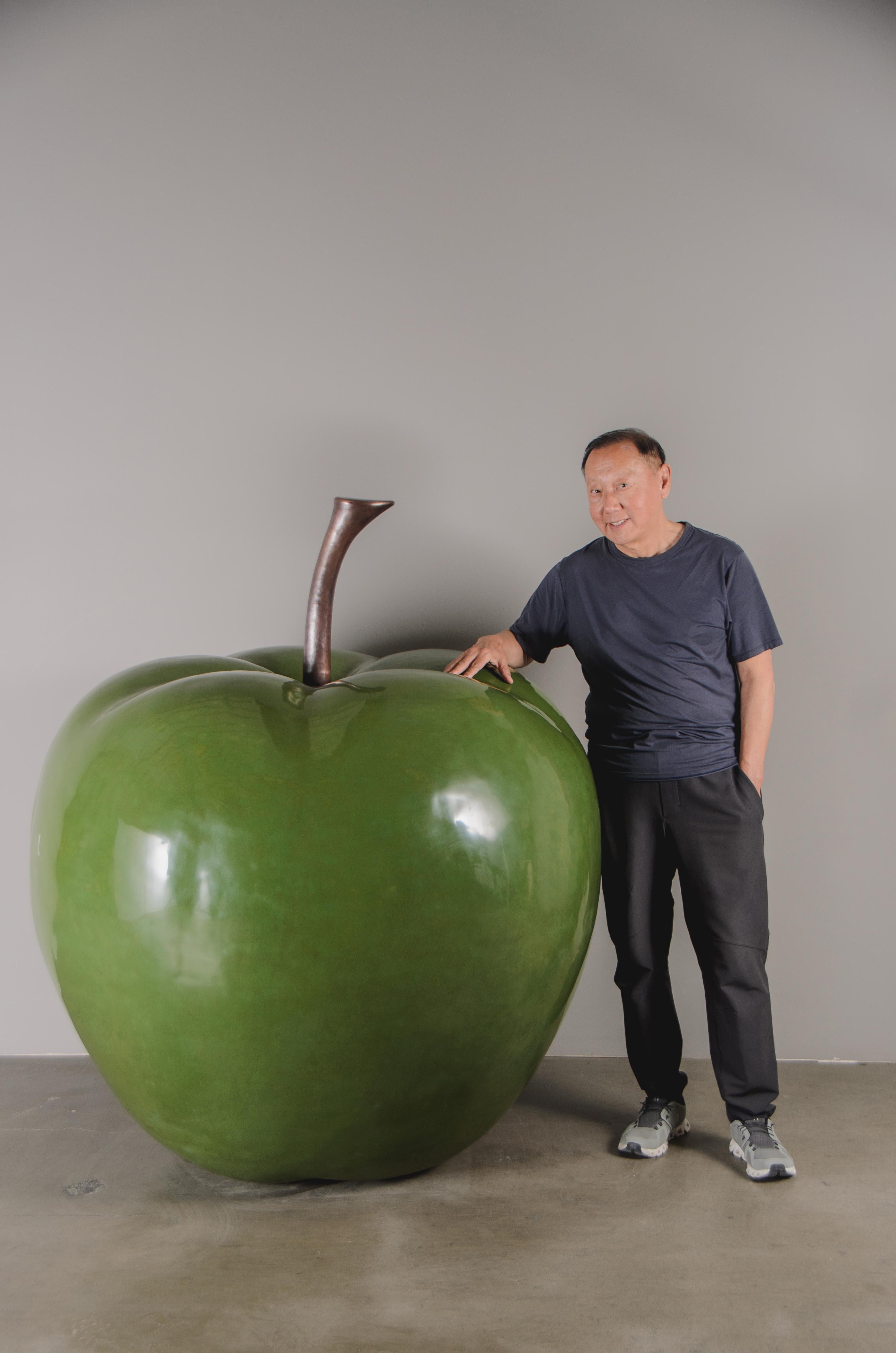 Repoussé Contemporary Green Lacquer Apple Sculpture by Robert Kuo, Limited Edition For Sale
