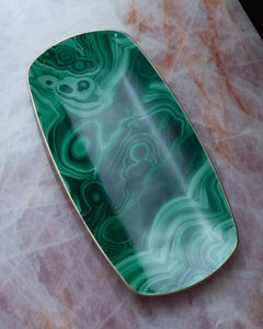 Plateau de service contemporain en porcelaine à motif de malachite verte
