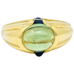 Contemporary Green Tourmaline Sapphire 18 Karat Gold Cabochon Ring