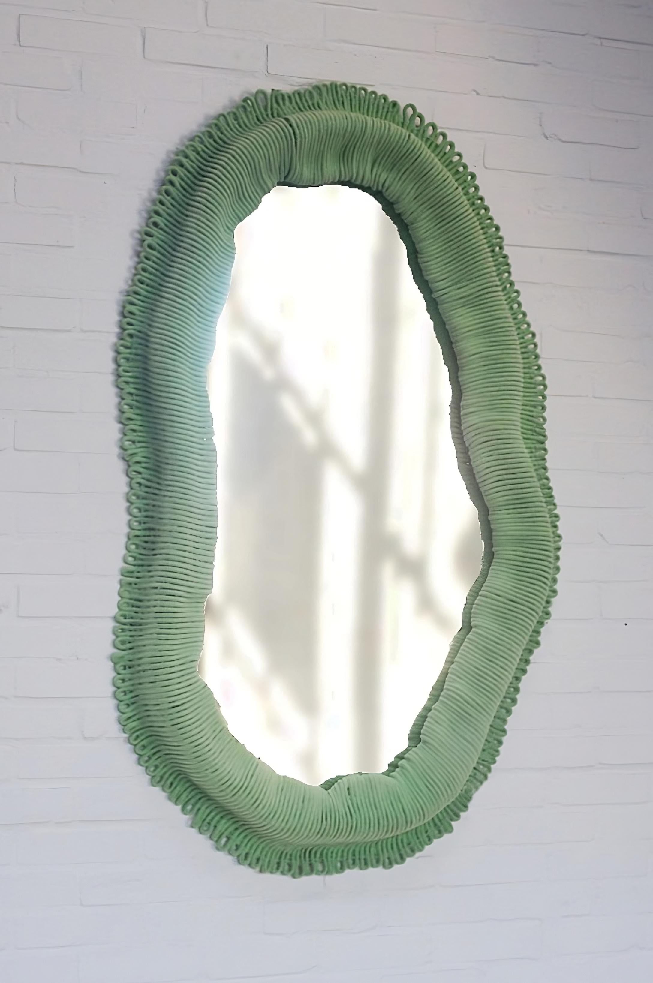 Contemporary Green Wall Mirror Cynarina by Sarah Roseman In New Condition For Sale In 1204, CH
