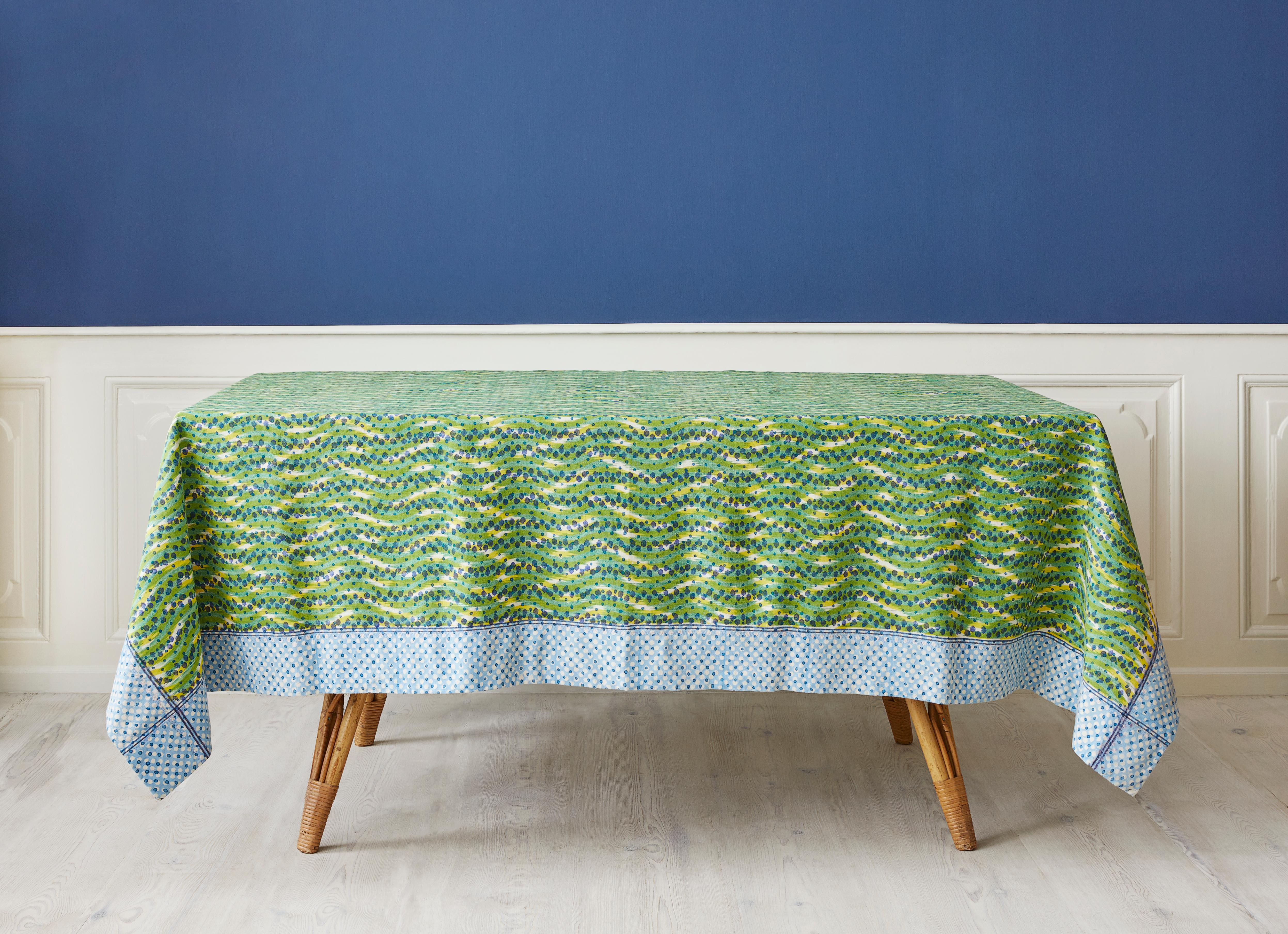 Gregory Parkinson
USA, Contemporary

One of a kind tablecloth with hand-blocked patterns on ikat textile. 

Measures: W 218 x D 174 cm.