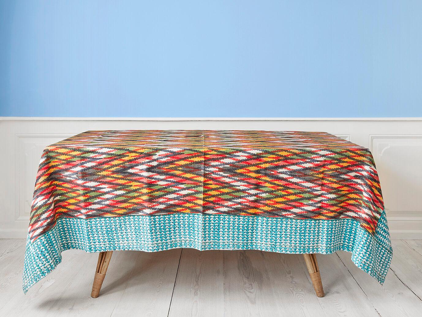 Gregory Parkinson
USA, Contemporary

One of a kind tablecloth with ikat hand-blocked patterns on textile. 

Measures: H 234 x W 197 cm.