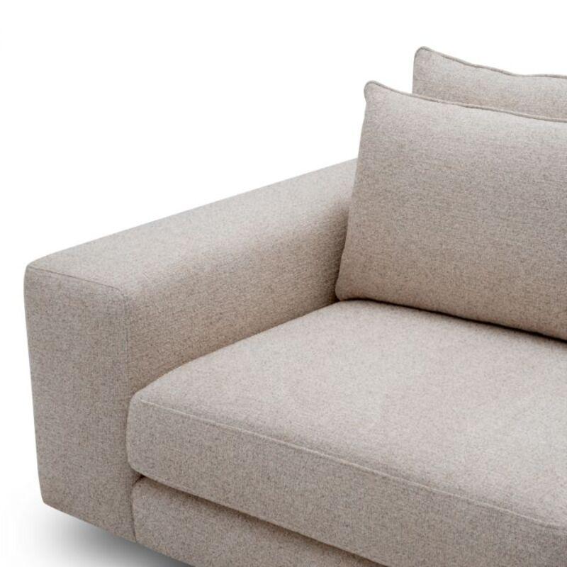 Moderne Contemporary Greige Fabric Lounge Sofa in Soft Upholstery en vente