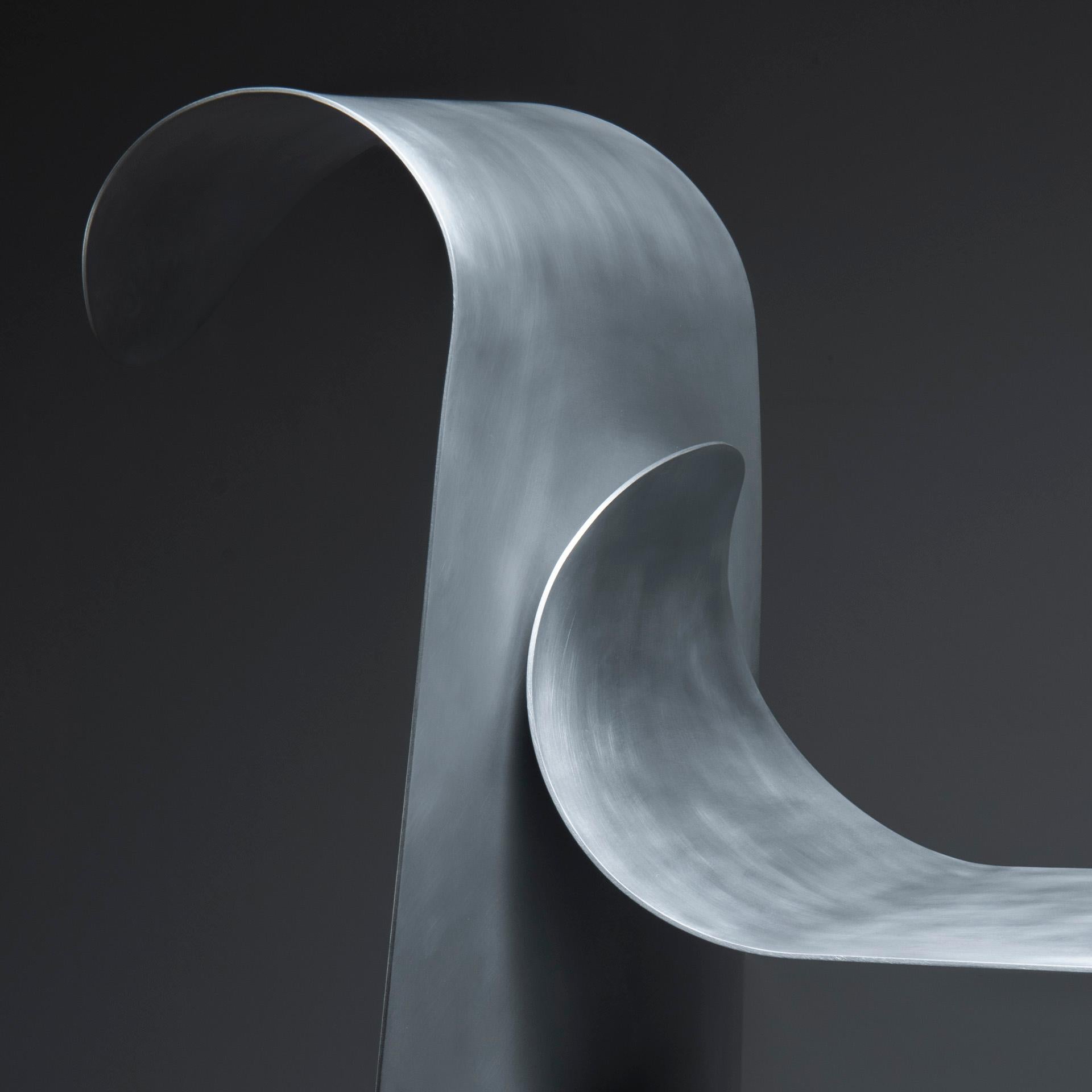 Hand-Crafted Contemporary grey aluminium Small Wavy Shelf by Yoon Shun For Sale