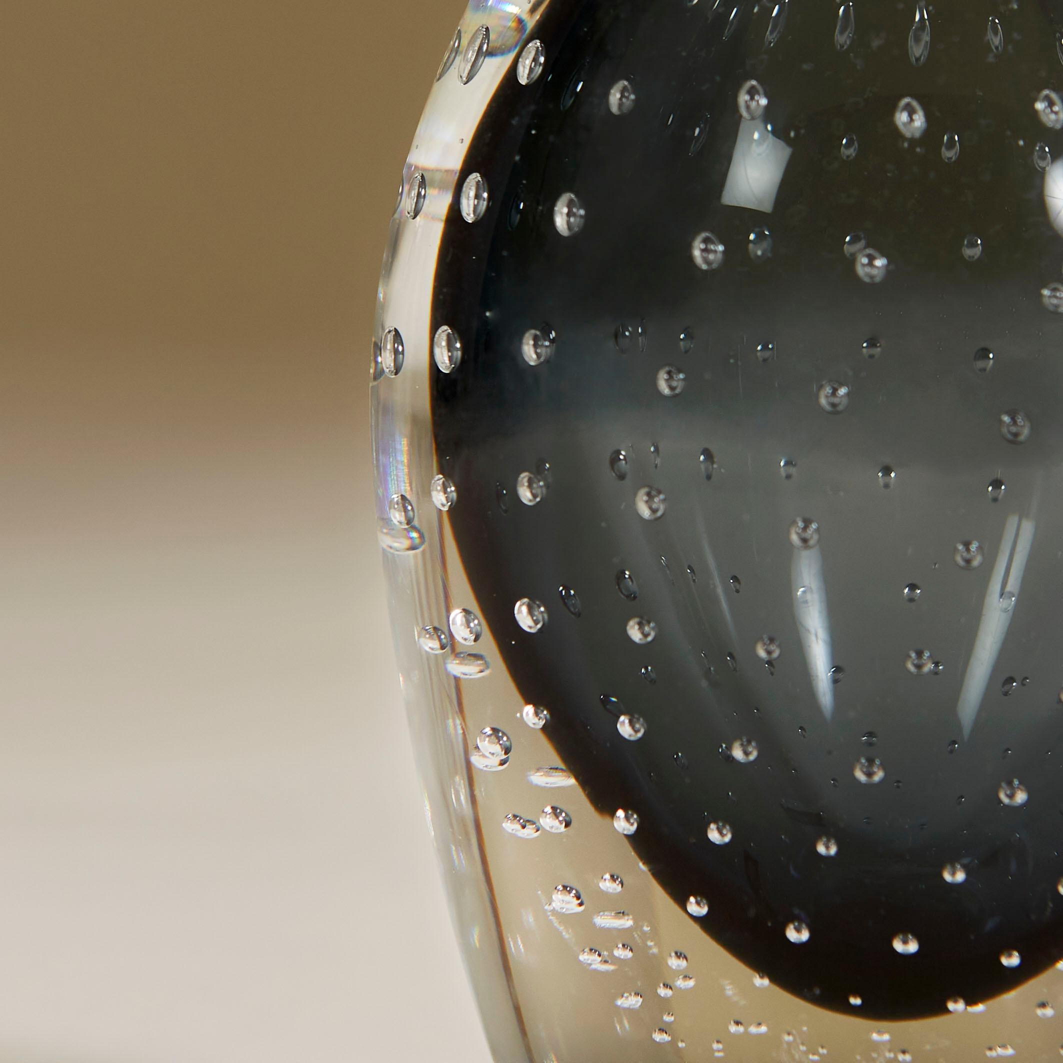 XXIe siècle et contemporain Grande bouteille de parfum contemporaine Bullicante grise et noire de Murano en vente
