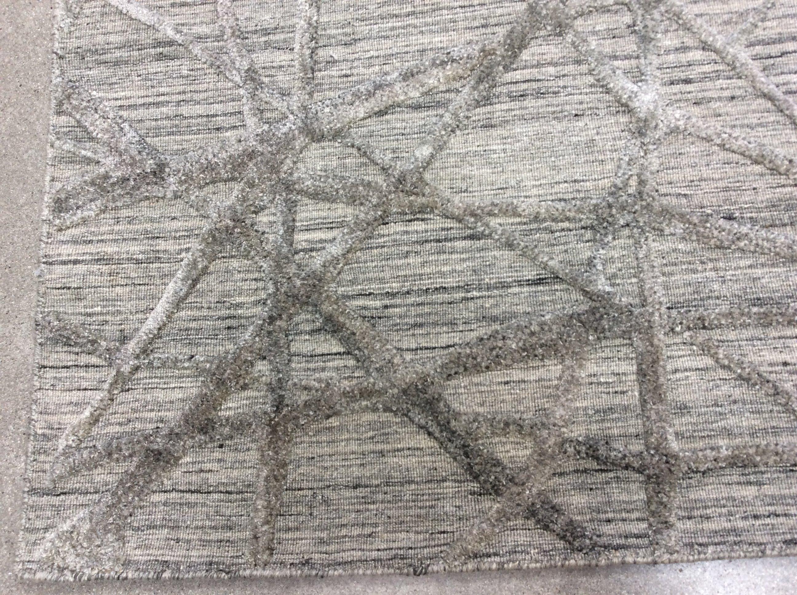 Hand-Knotted Contemporary Grey High Low Area Rug For Sale