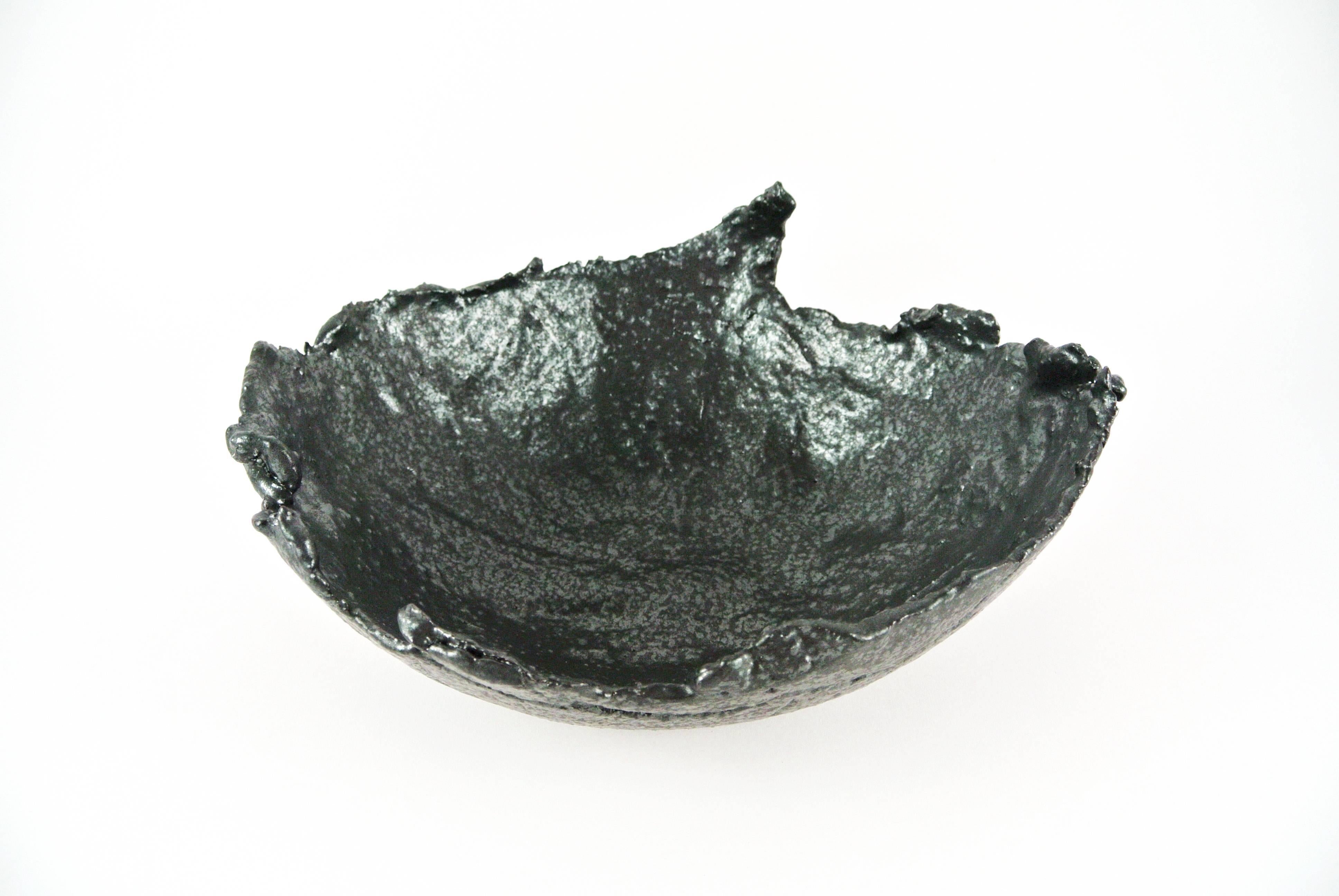 black stoneware bowls