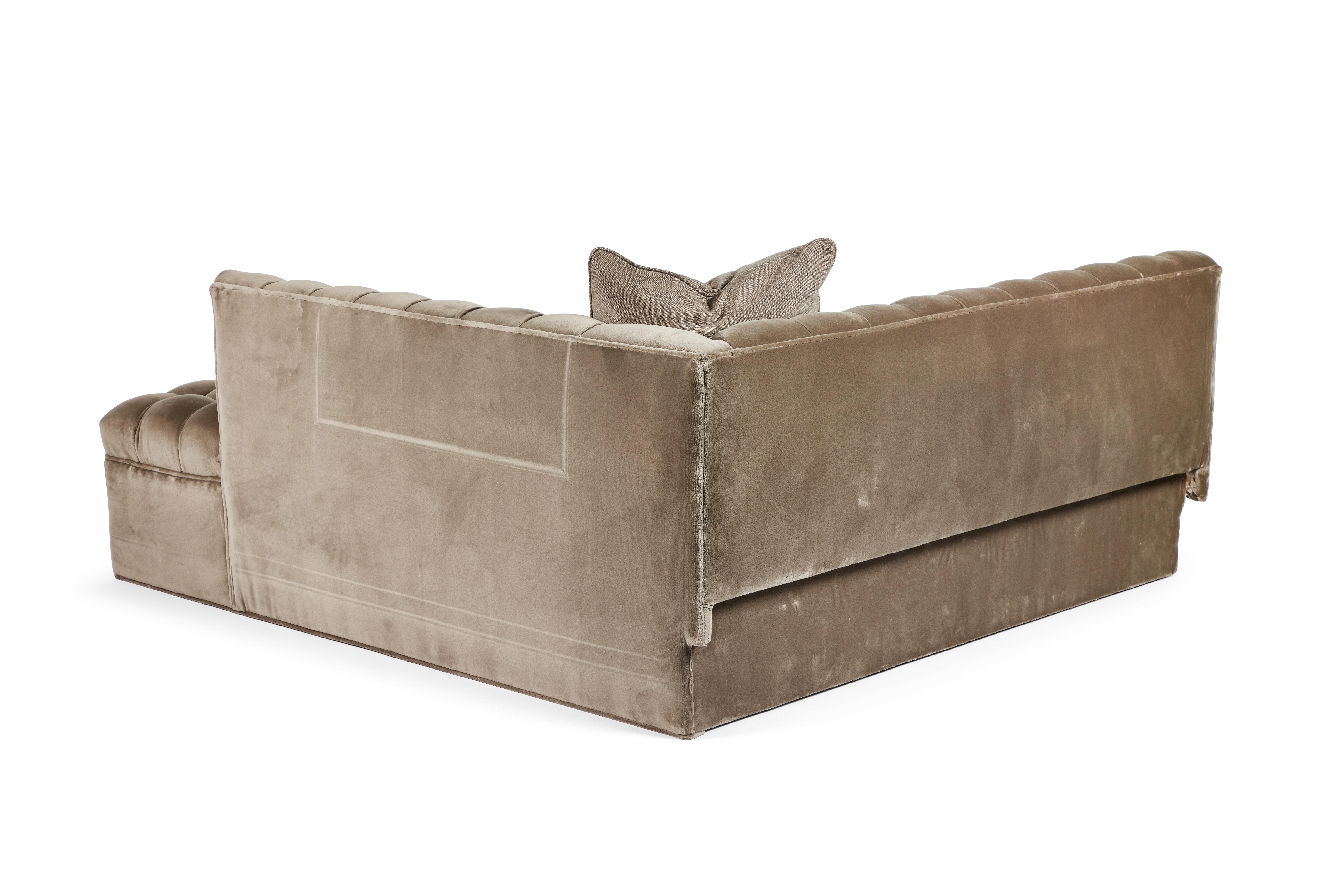 Contemporary Grey Suede Tufted L-Shaped Corner Sofas, Set of 2 For Sale 3