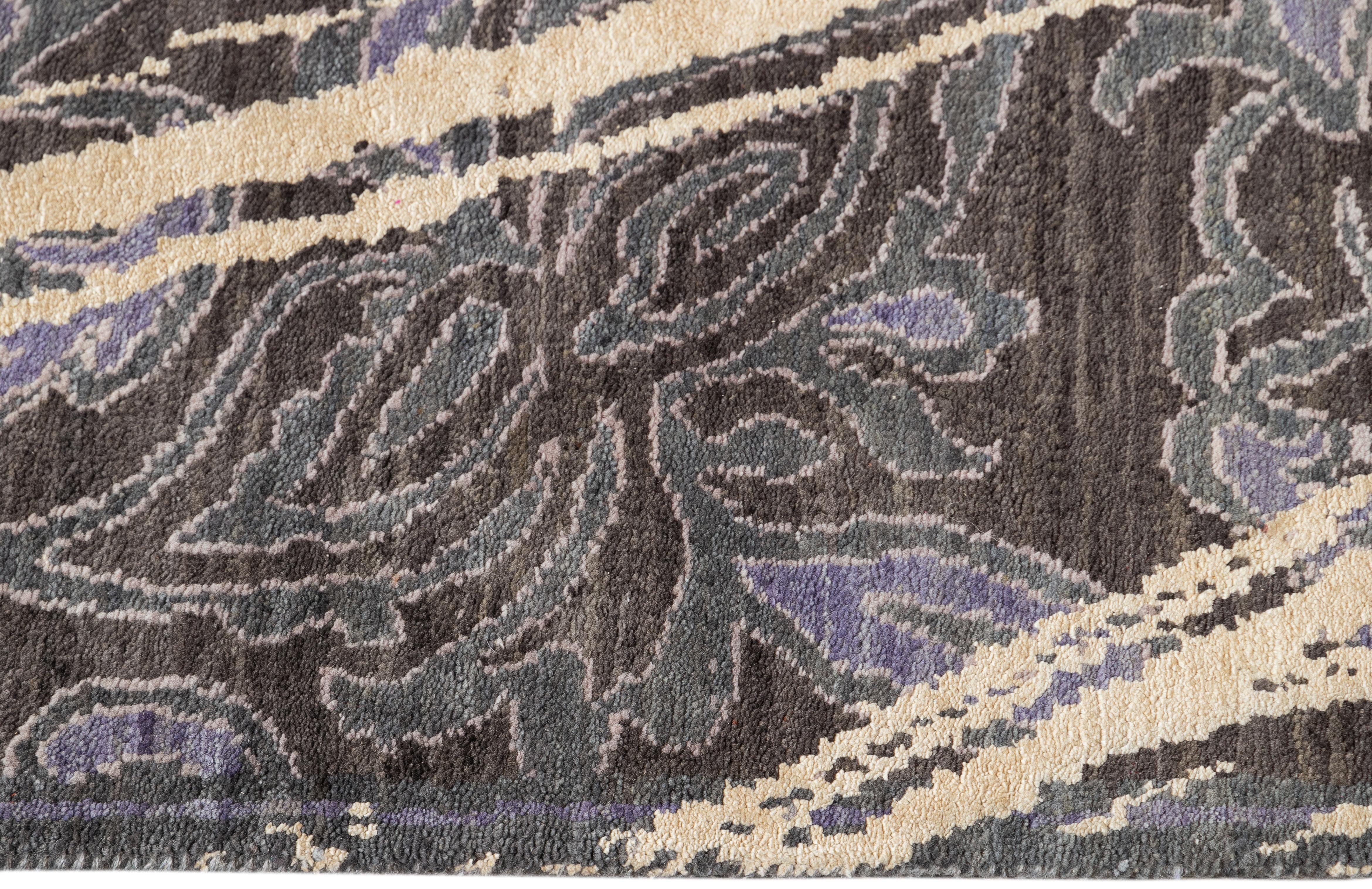 Wool Contemporary Grey Tibetan-Style Silk Area Rug For Sale