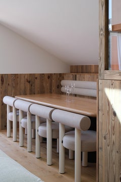 Zeitgenössischer Gropius-Esszimmerstuhl CS1 in Barnum White Boucle Fabric von NOOM