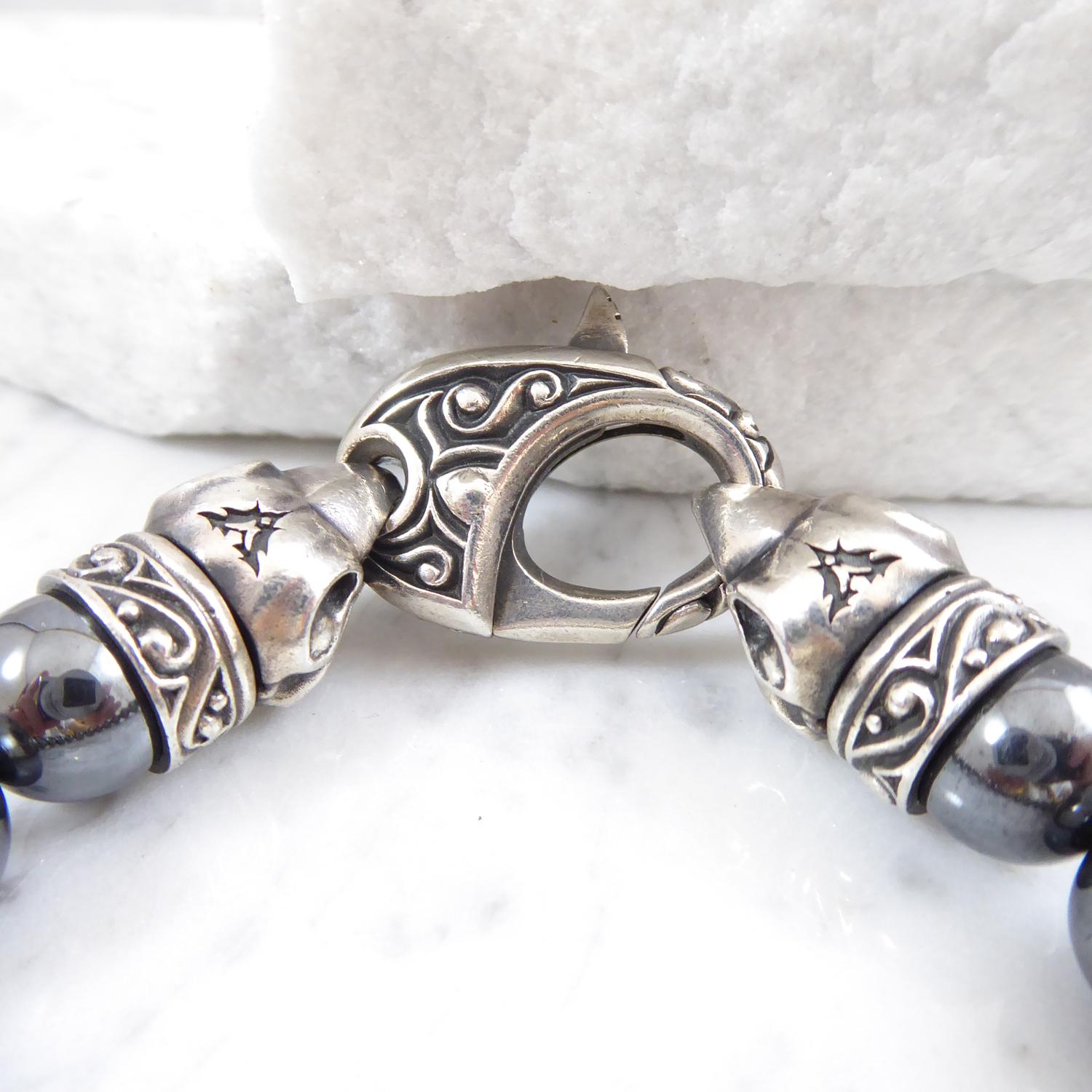 Contemporary Haematite and Silver Raven's Head Bracelet In Good Condition In Yorkshire, West Yorkshire