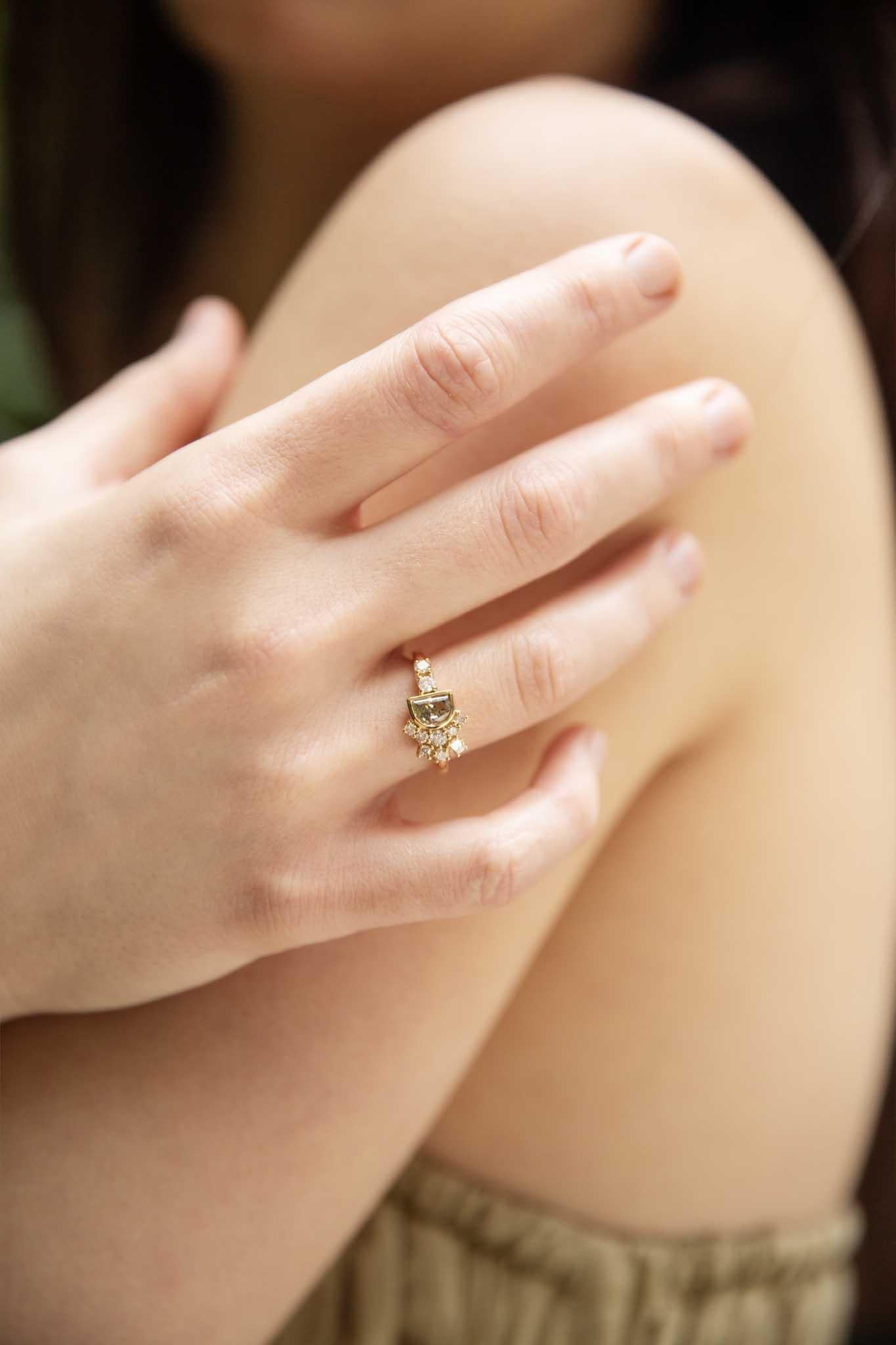Contemporary Half Moon Cut & Baguette Diamond Ring 18 Carat Yellow Gold For Sale 2