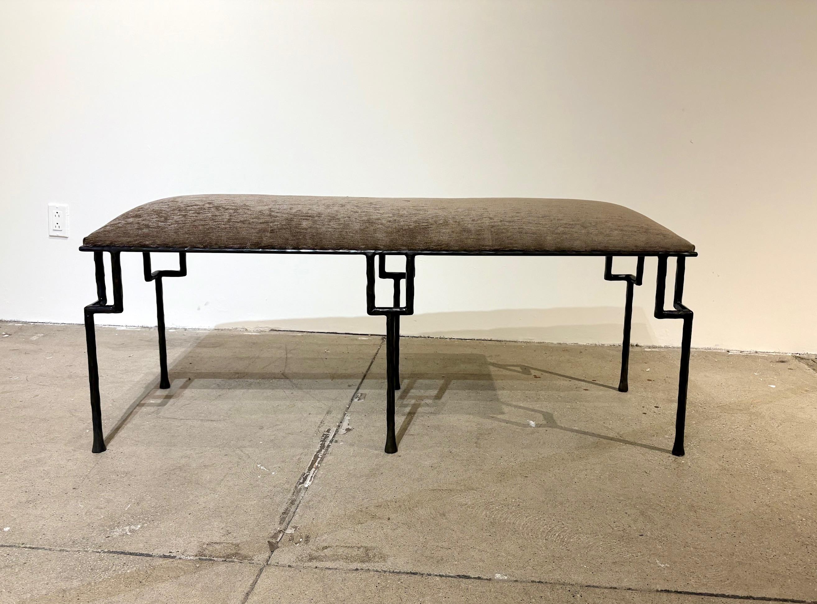 Contemporary Hammered and Patinated Iron Bench In Good Condition For Sale In Montreal, QC