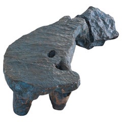 Panchina contemporanea in rame martellato Cosmic Blue I di Marius Ritiu