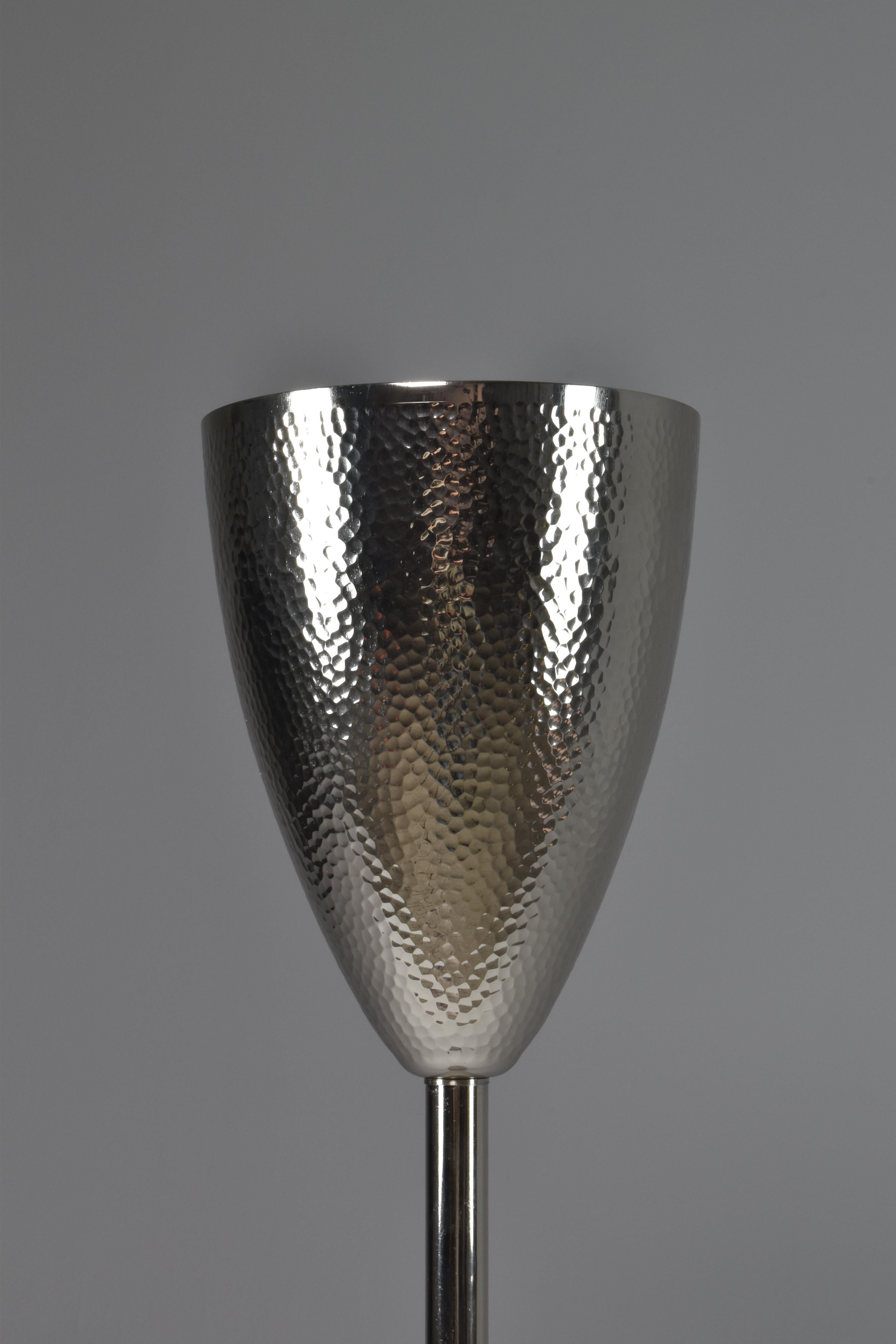 Contemporary Hammered Nickel Brass Champagne Bucket Stand (Moderne) im Angebot