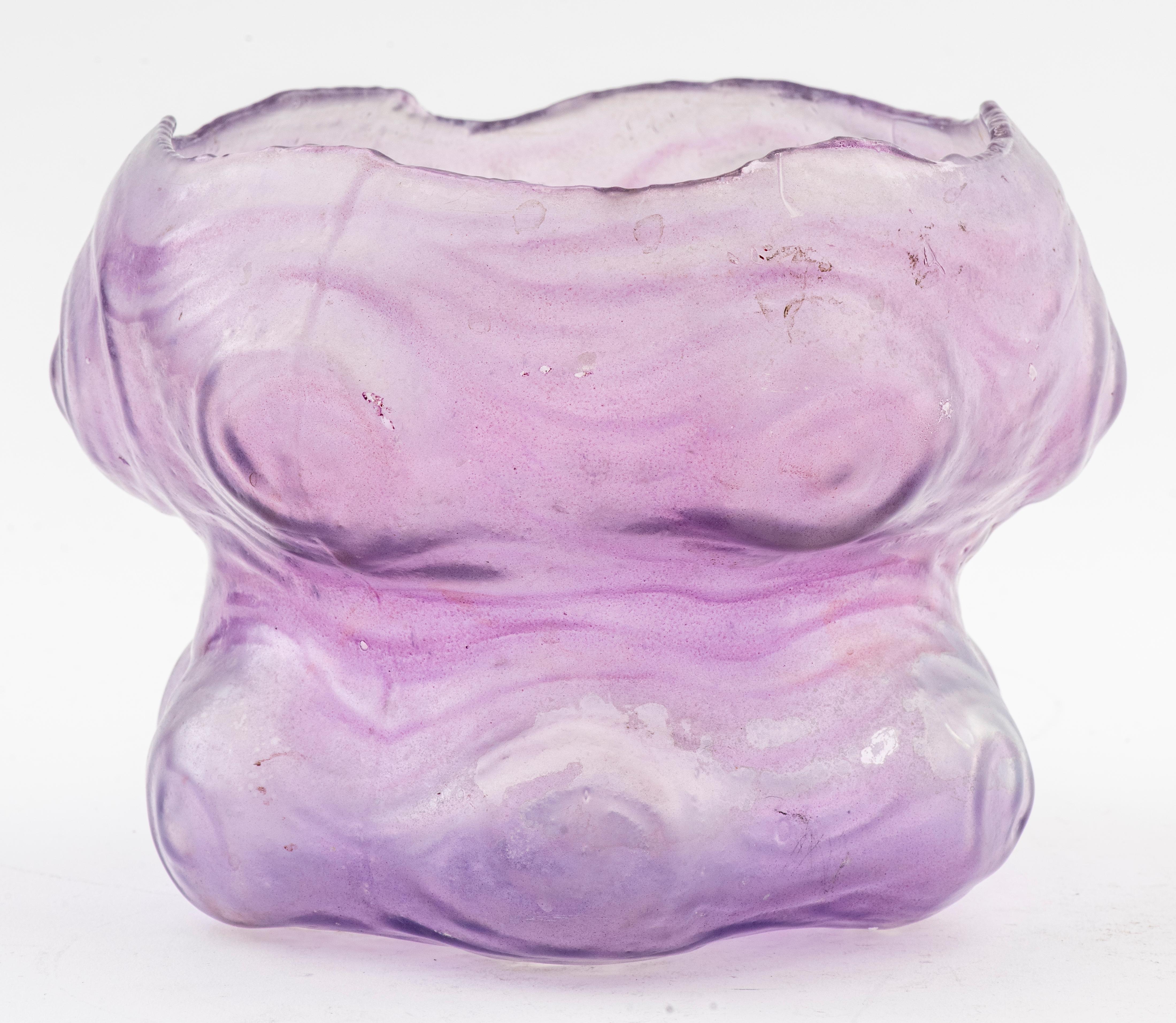 Contemporary hand-blown purple glass bowl. 

Dimensions: 7