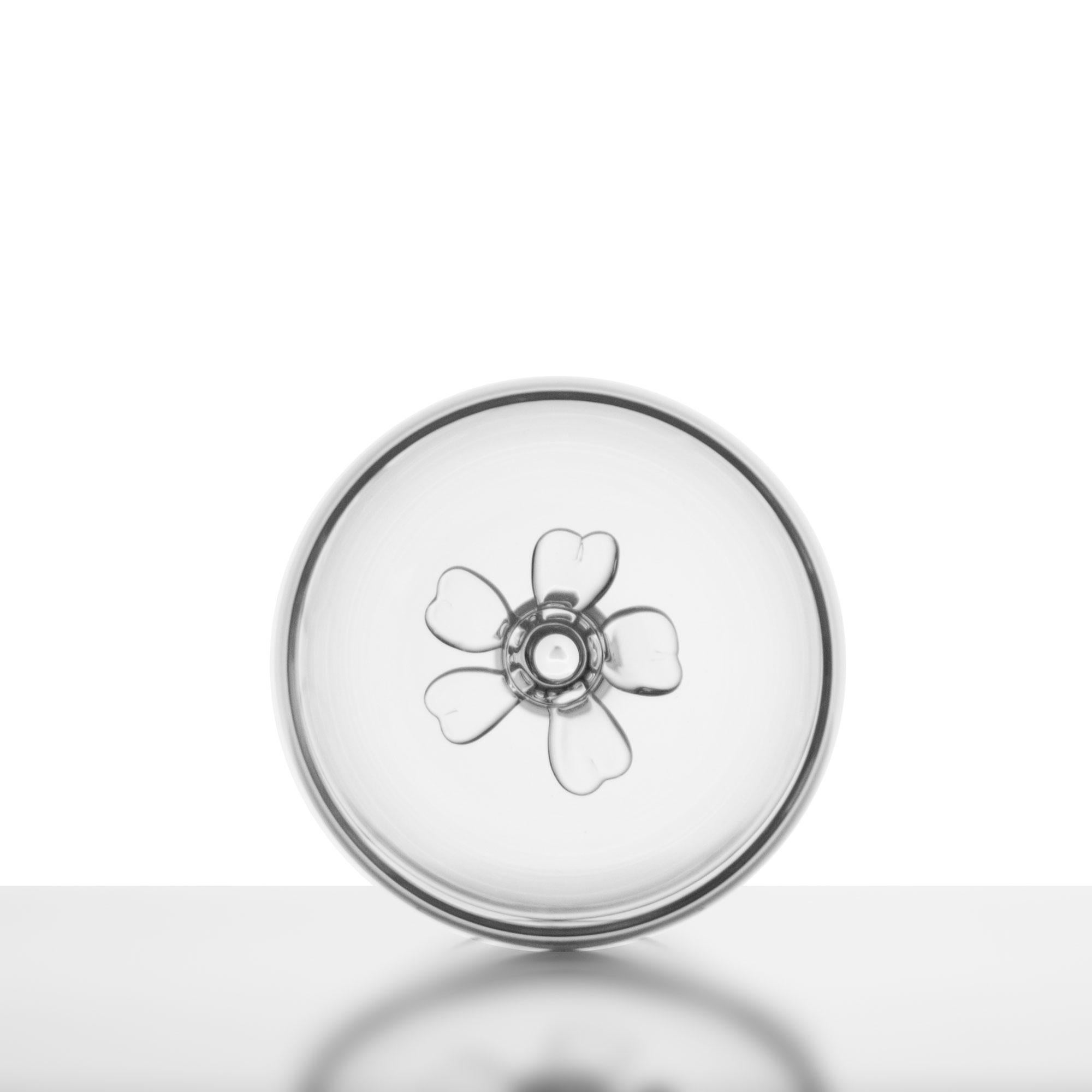 Zeitgenössisches Set mundgeblasener Wassergläser Gartenblumenstrauß Blütenblätter Natur im Zustand „Neu“ im Angebot in Camisano Vicentino, IT