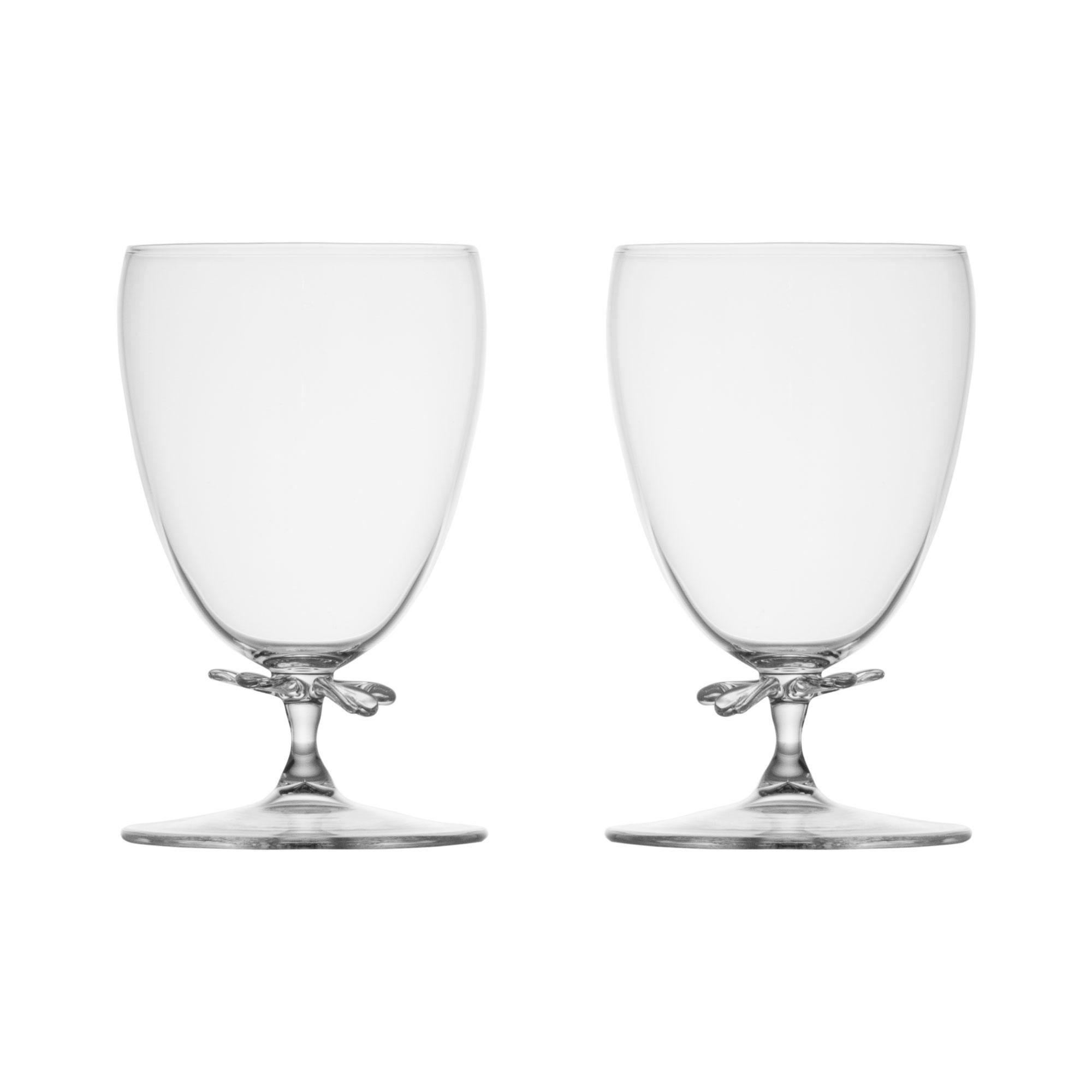 Zeitgenössisches Set mundgeblasener Wassergläser Gartenblumenstrauß Blütenblätter Natur (Glas) im Angebot