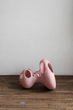 Contemporary Hand-Built Matte Pink Skulpturale Glasierte Keramik Spore Stehlampe