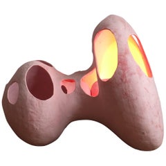 Contemporary Hand-Built Matte Pink Skulpturale Glasierte Keramik Spore Stehlampe