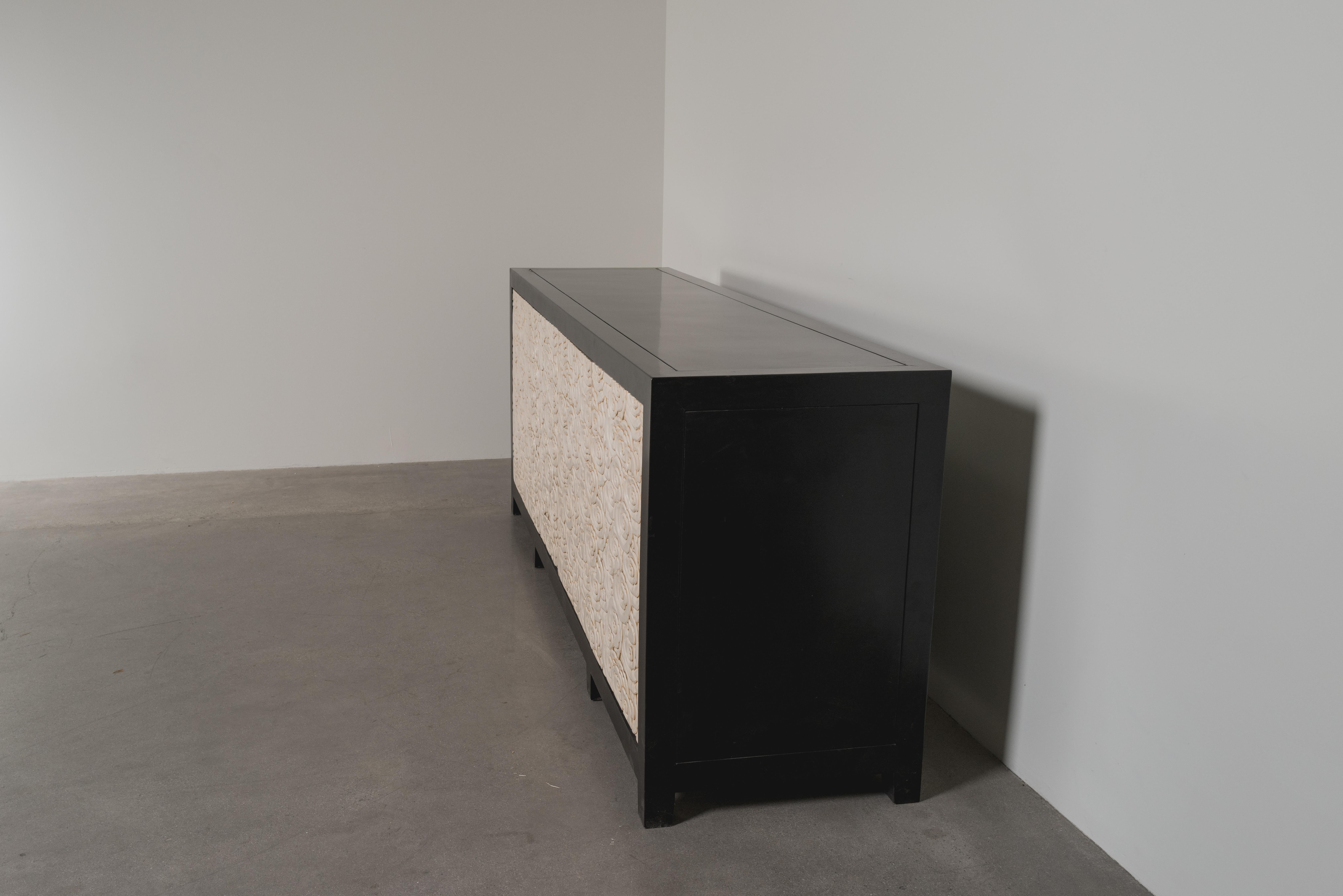 Contemporary Hand Carved Cream Lacquer Cloud Design Buffet by Robert Kuo In condizioni Nuovo in vendita a Los Angeles, CA