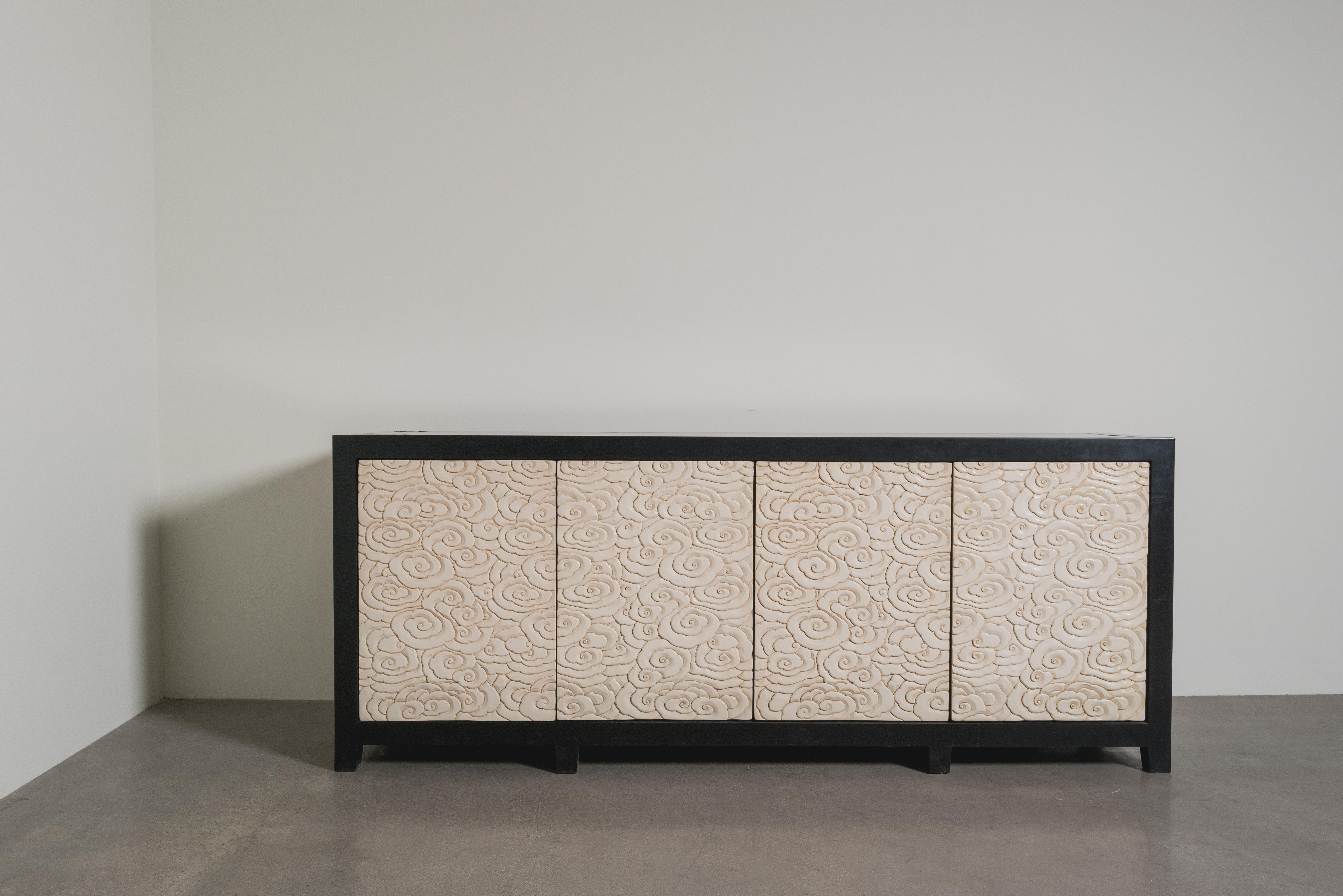 Legno Contemporary Hand Carved Cream Lacquer Cloud Design Buffet by Robert Kuo in vendita