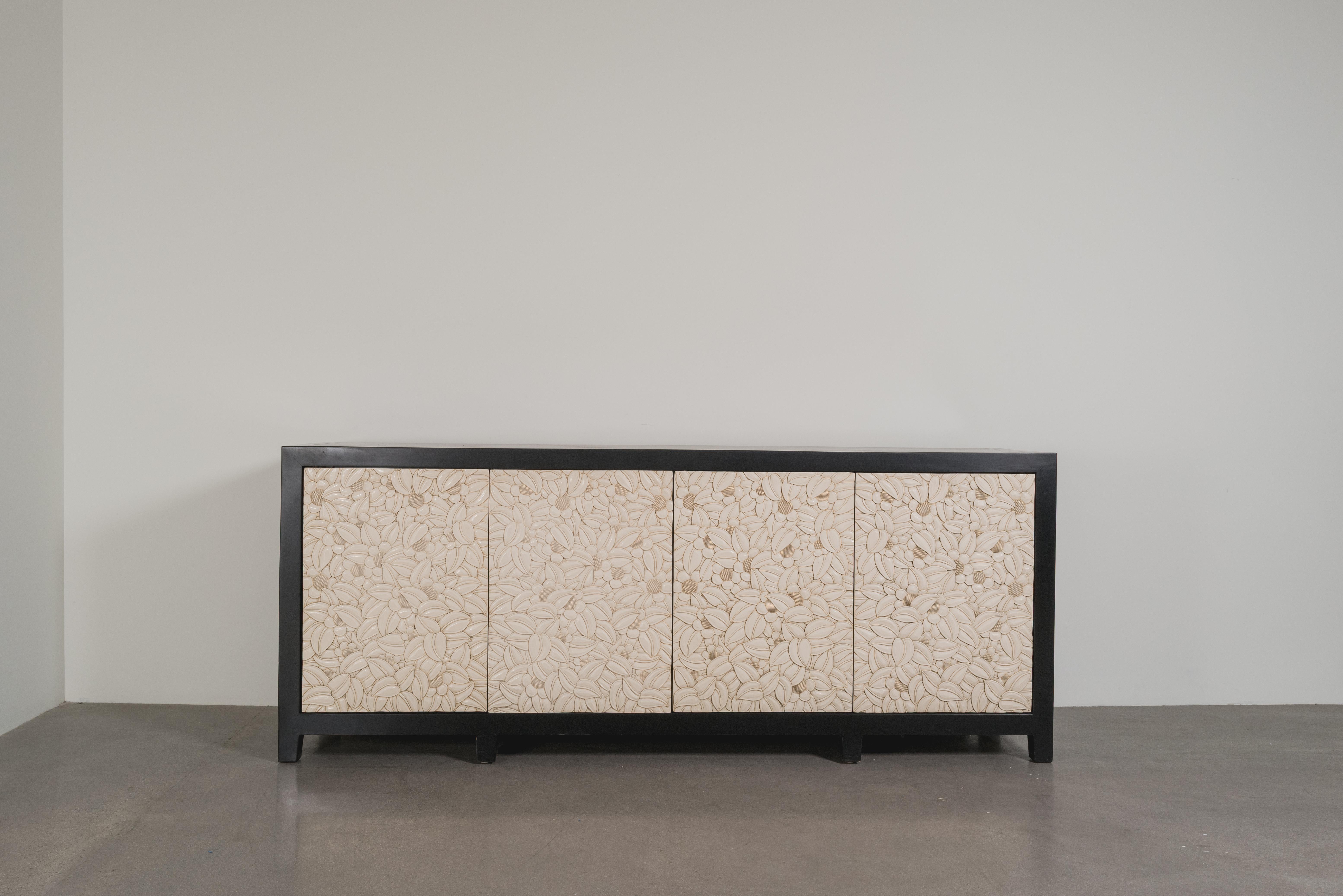 Intagliato a mano Contemporary Hand Carved Cream Lacquer Floral Design Buffet by Robert Kuo in vendita