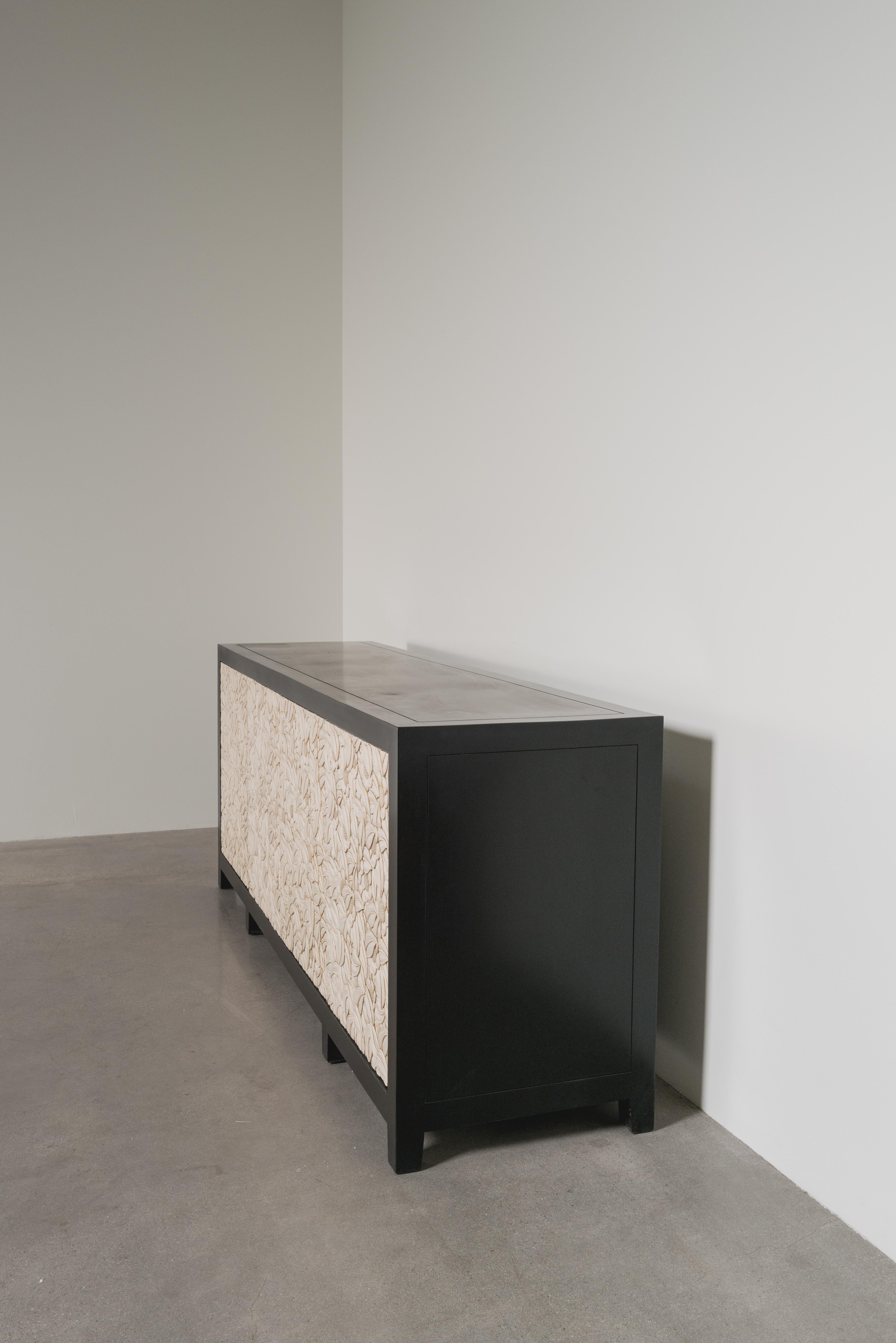 XXI secolo e contemporaneo Contemporary Hand Carved Cream Lacquer Floral Design Buffet by Robert Kuo in vendita
