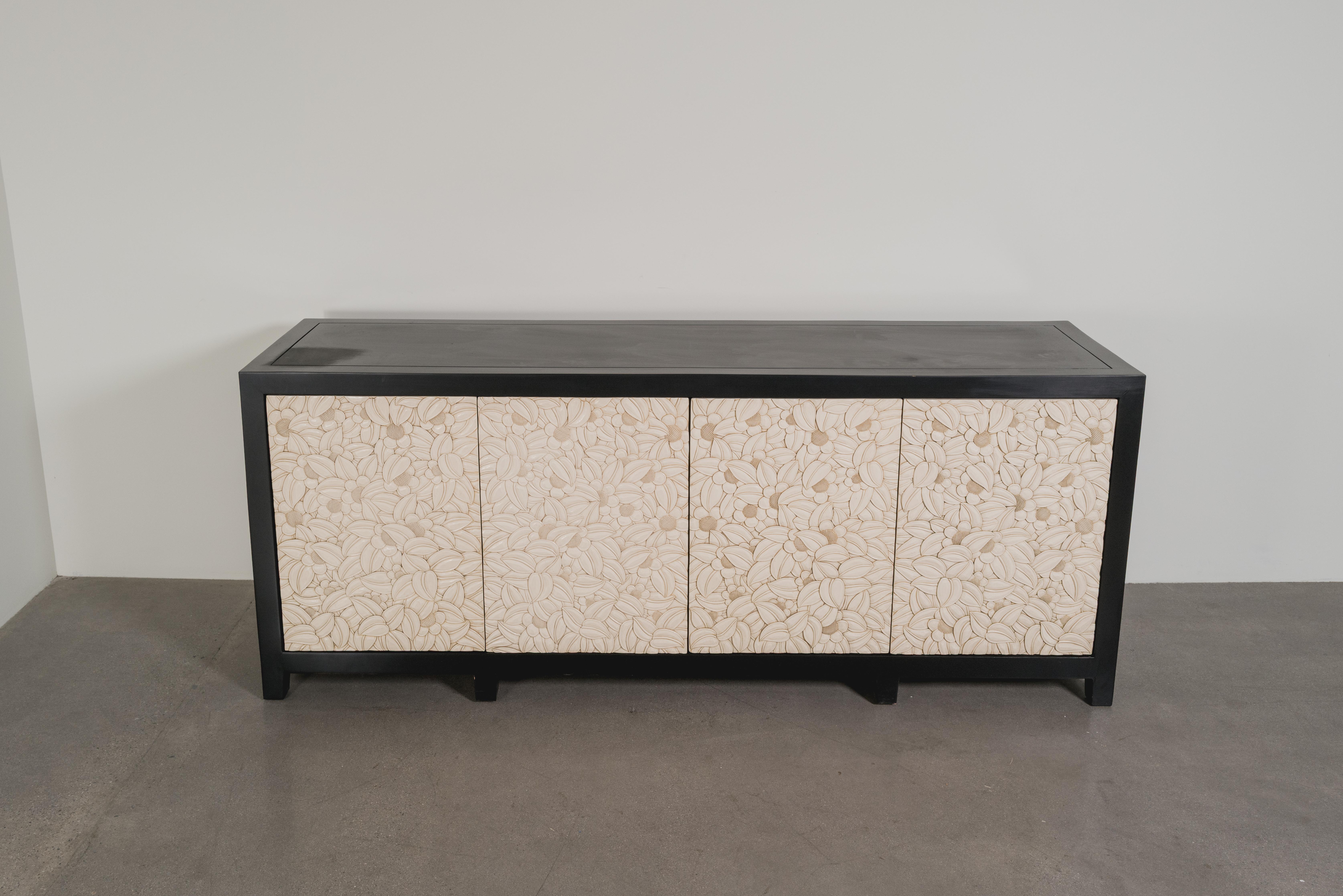 Legno Contemporary Hand Carved Cream Lacquer Floral Design Buffet by Robert Kuo in vendita