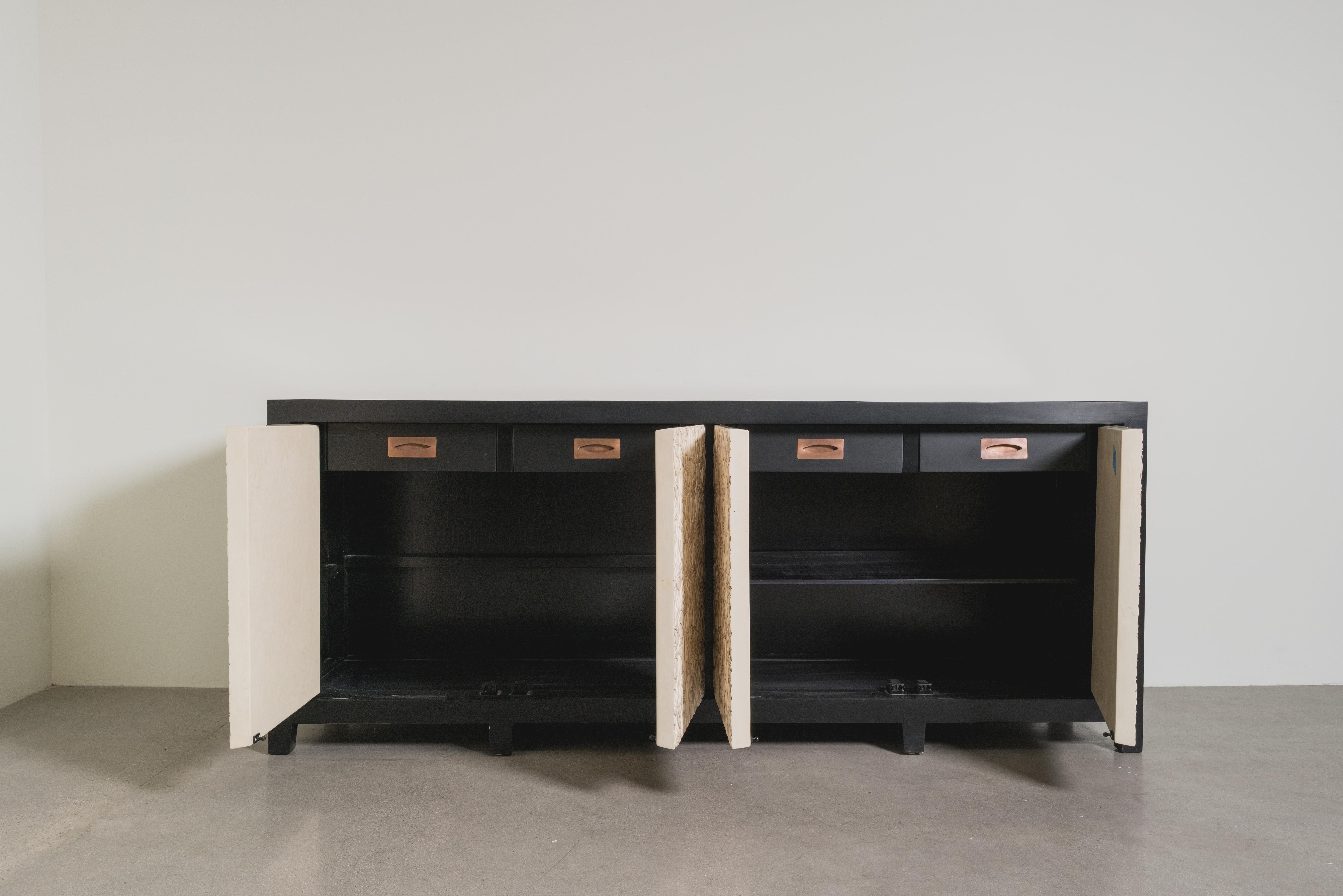Contemporary Hand Carved Cream Lacquer Floral Design Buffet by Robert Kuo in vendita 2