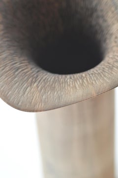 Zeitgenössische handgeschnitzte Sisin-Vase Nr. 4 aus Lindenholz von Antrei Hartikainen