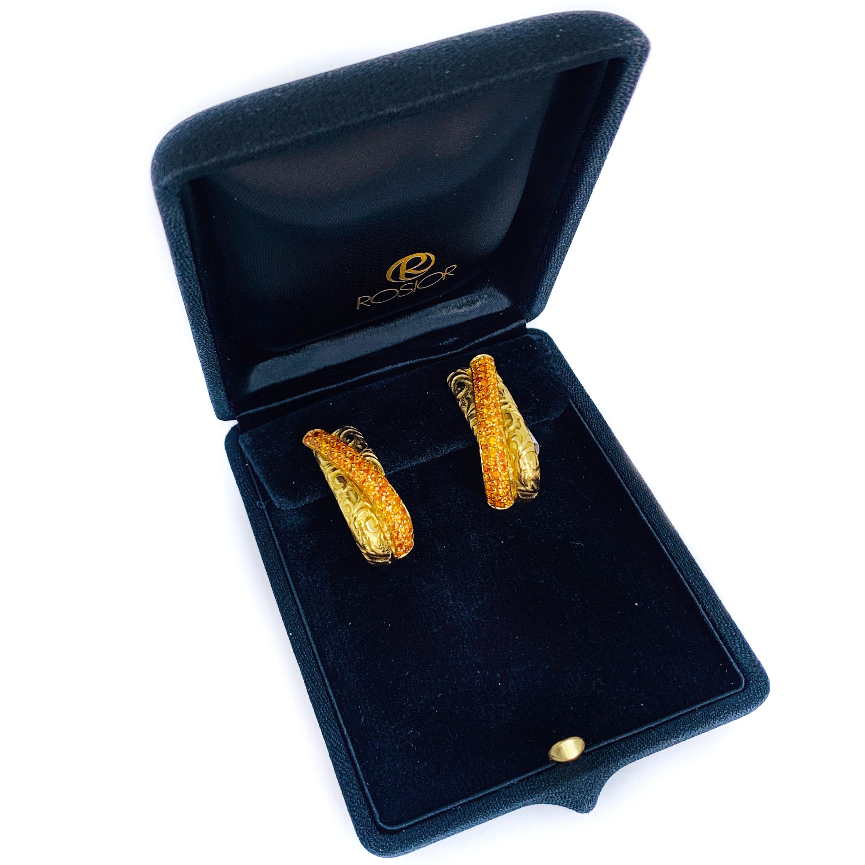 Contemporary Rosior Orange Garnet set on Hand Chiseled Yellow Gold Drop Earrings