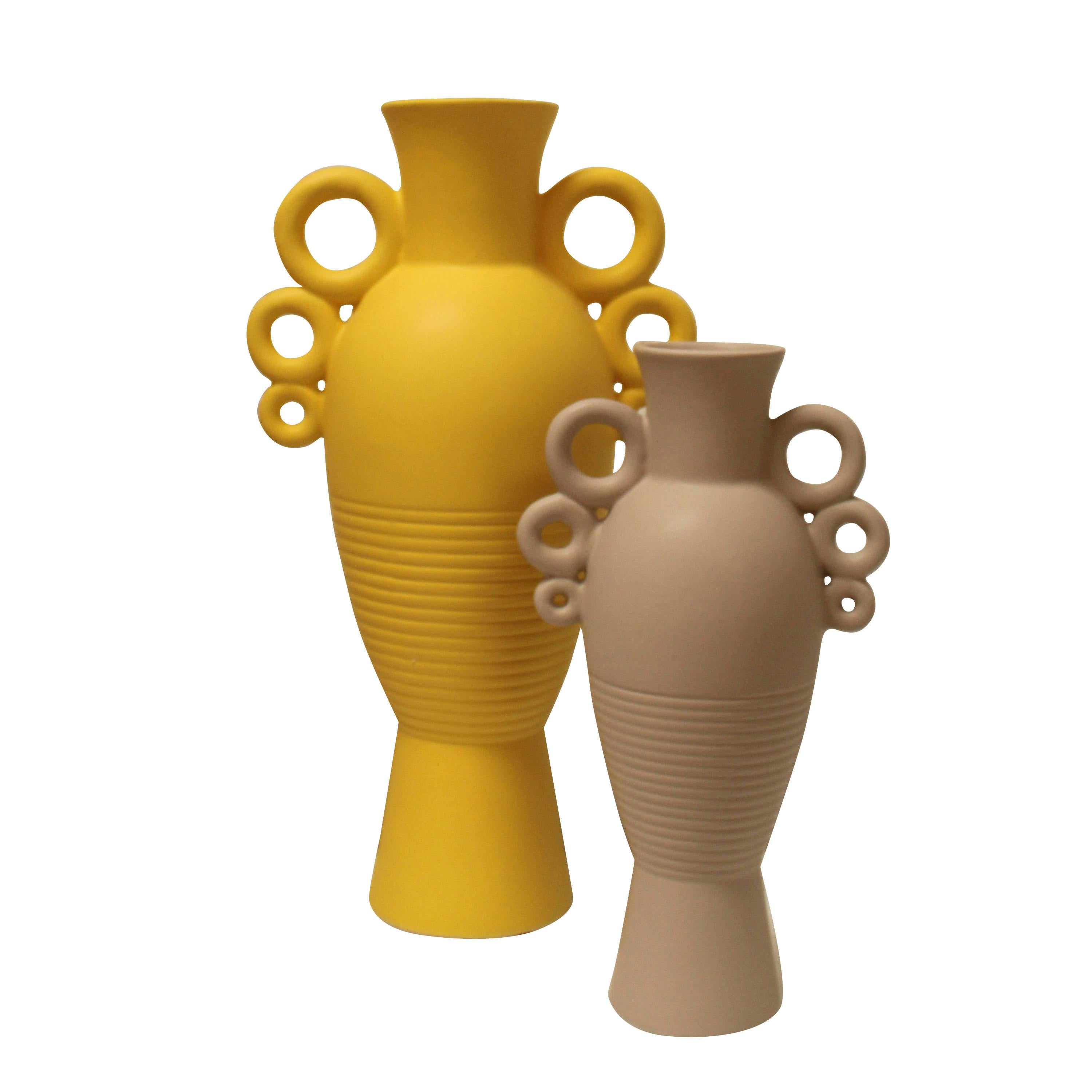 Contemporary Handcrafted Ceramic Vase, Italia, 2023 For Sale 2