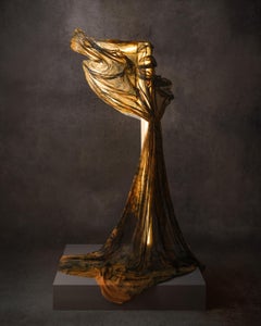 Luz LED contemporánea de malla teñida a mano de Kim Mesches