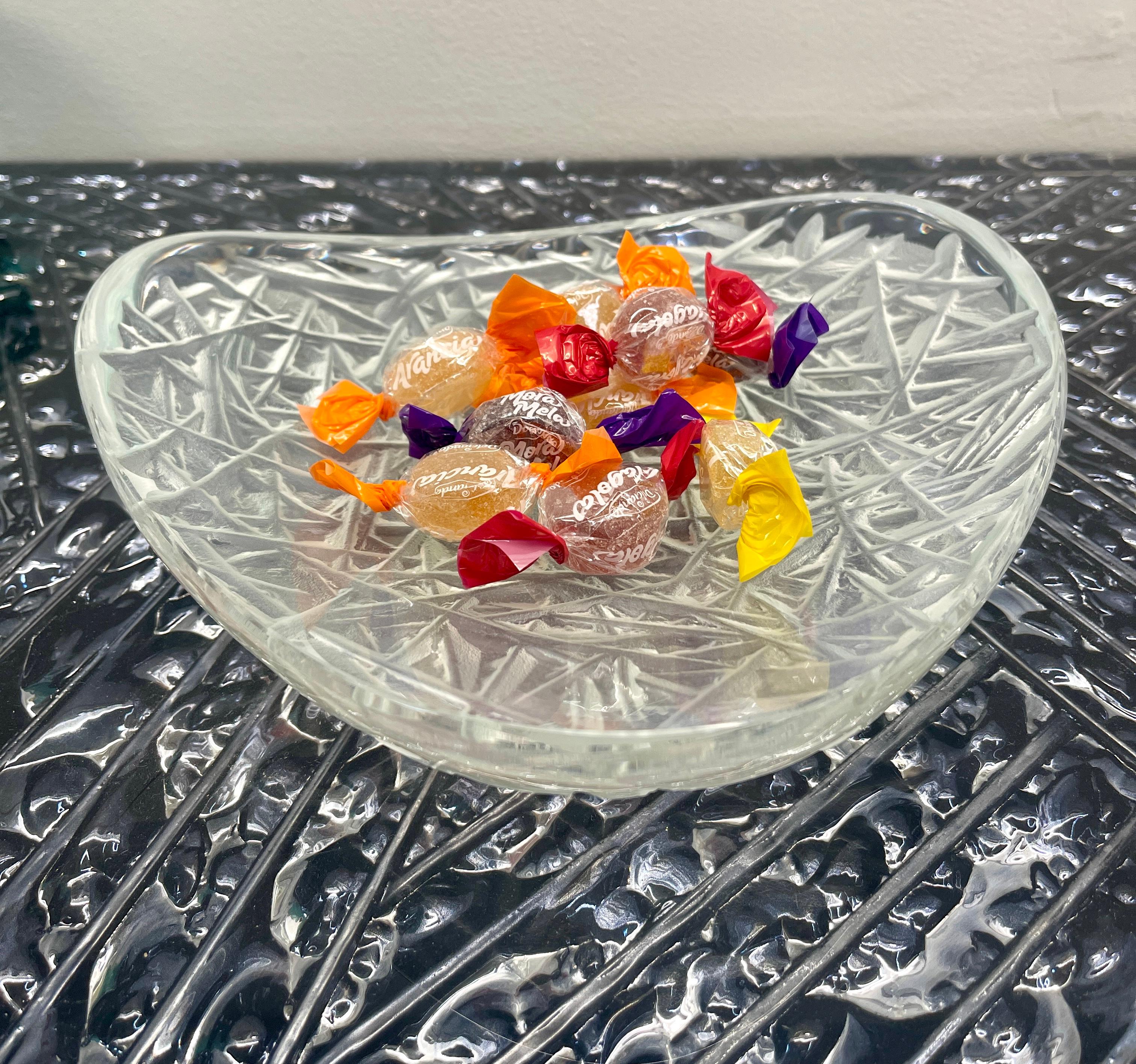 Modern Unique Contemporary Hand-engraved Crystal Bowl by Ghiró Studio For Sale