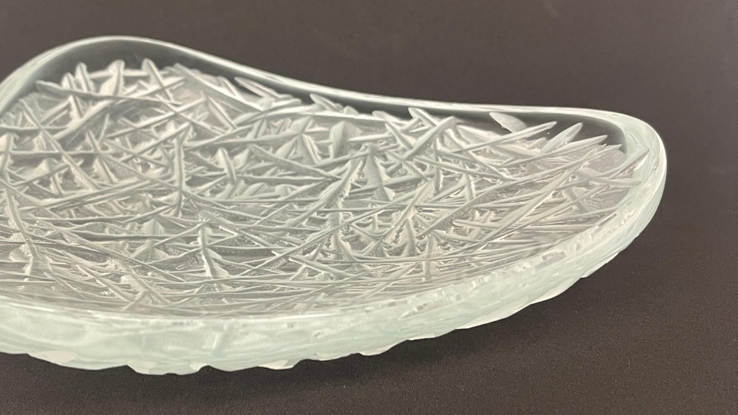 Hand-Crafted Unique Contemporary Hand-engraved Crystal Bowl by Ghiró Studio For Sale